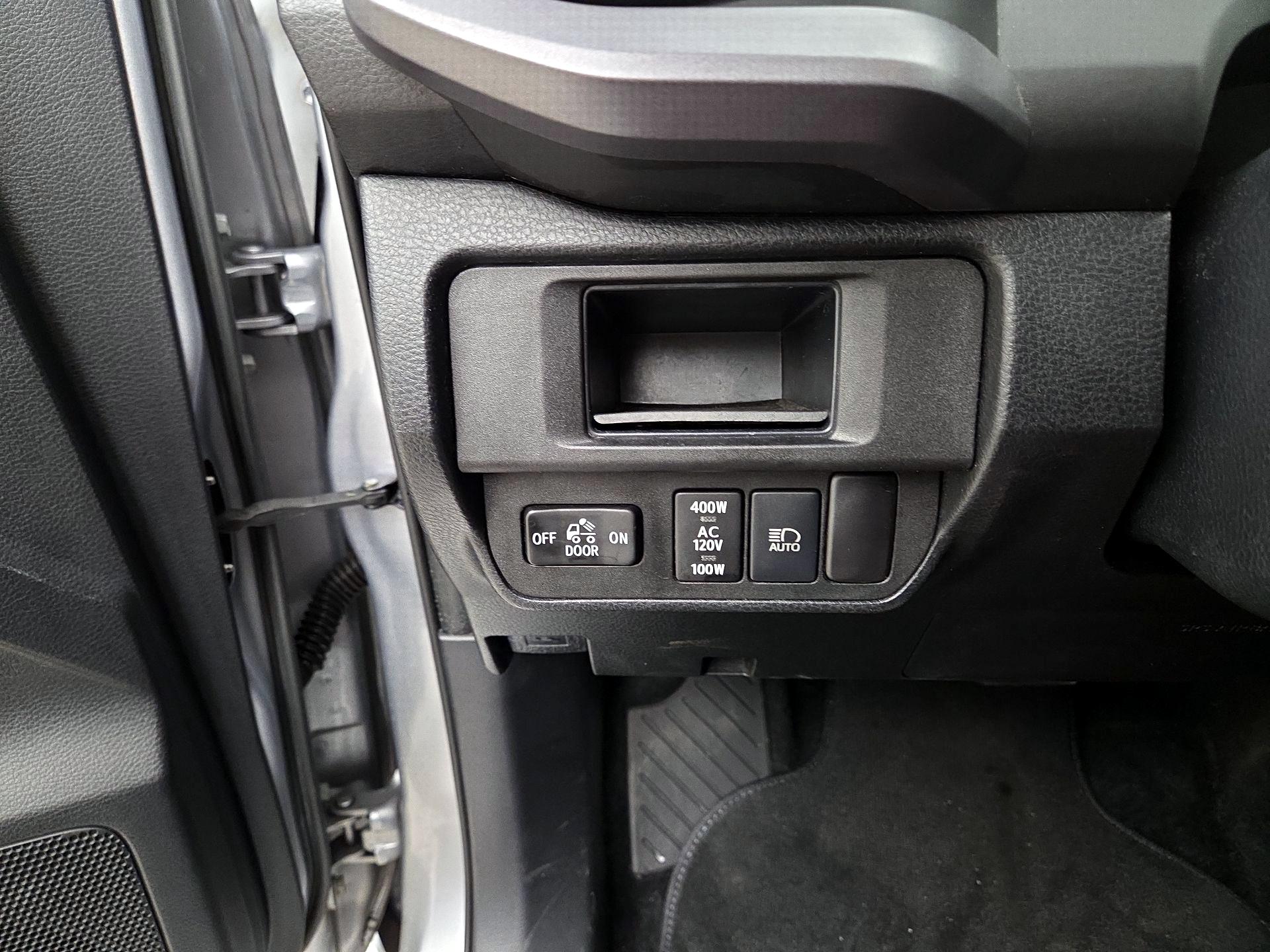 Thumbnail: 2019 Toyota Tacoma - 13