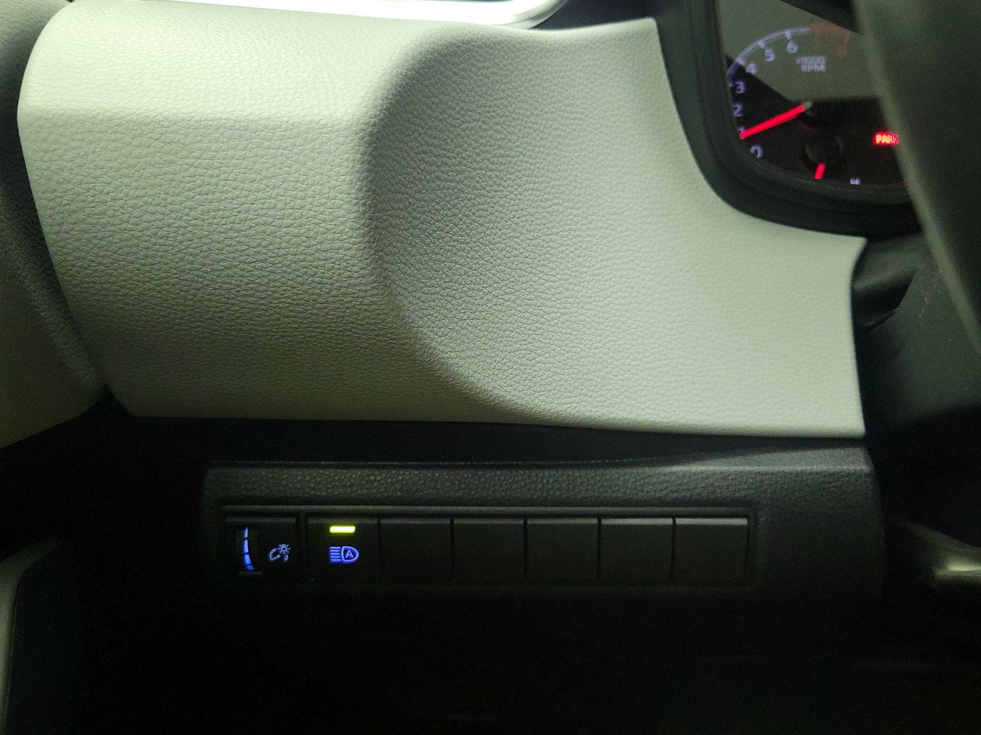 Thumbnail: 2021 Toyota Corolla - 13