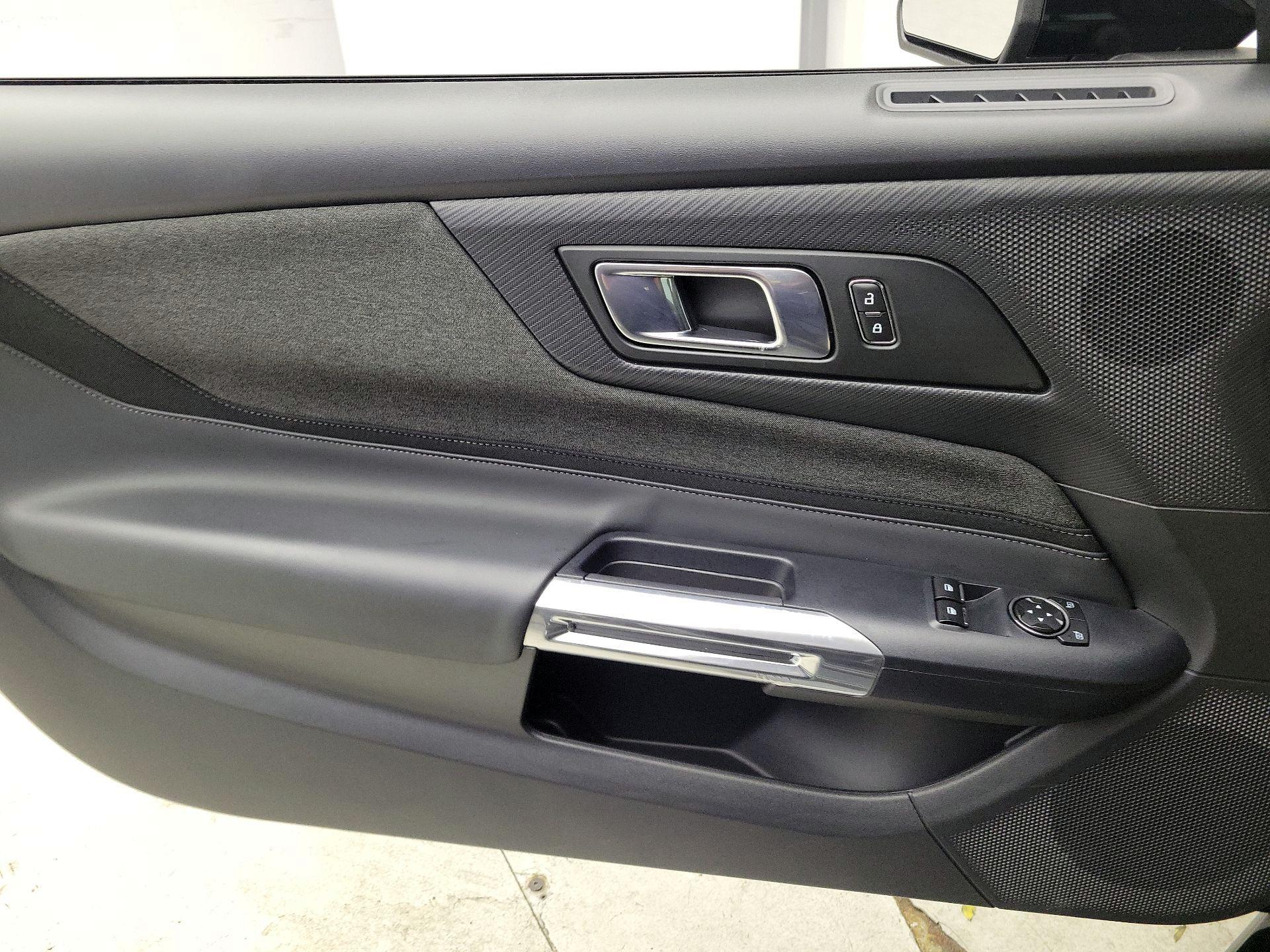 Thumbnail: 2025 Ford Mustang - 12