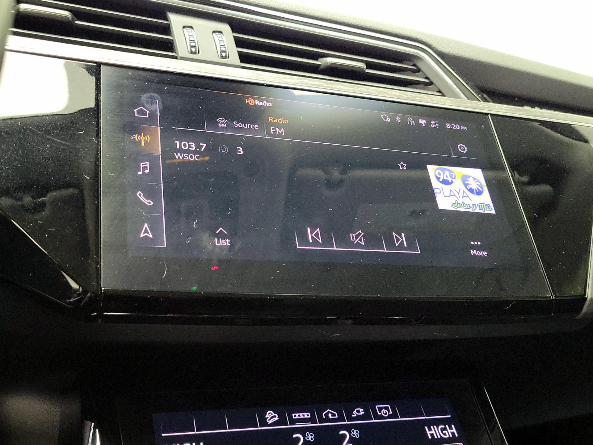 Thumbnail: 2023 Audi e-tron - 15