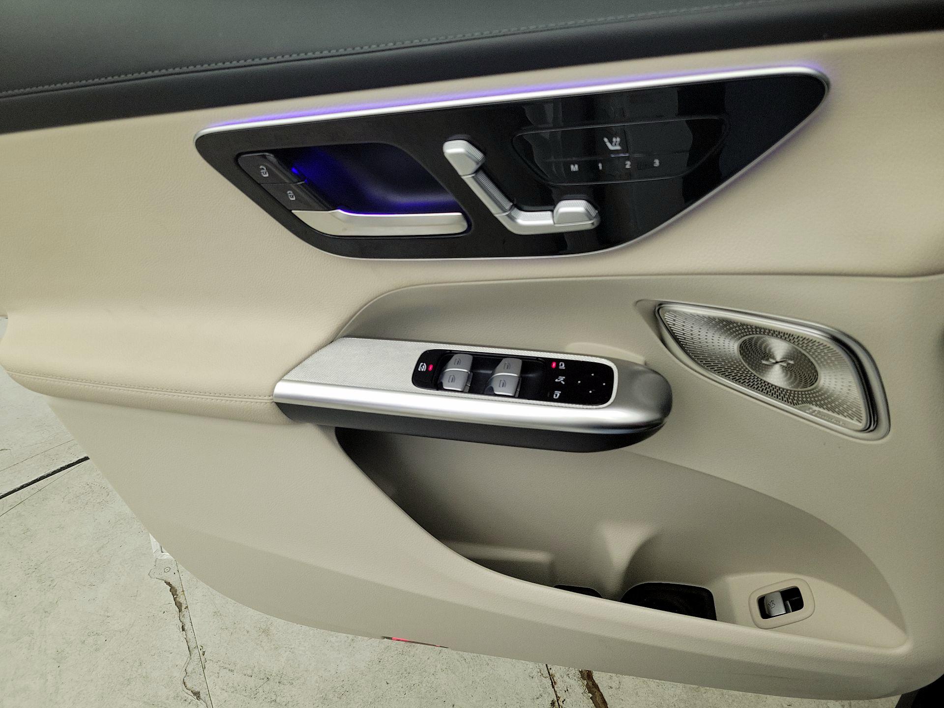 Thumbnail: 2024 Mercedes-Benz GLC - 12