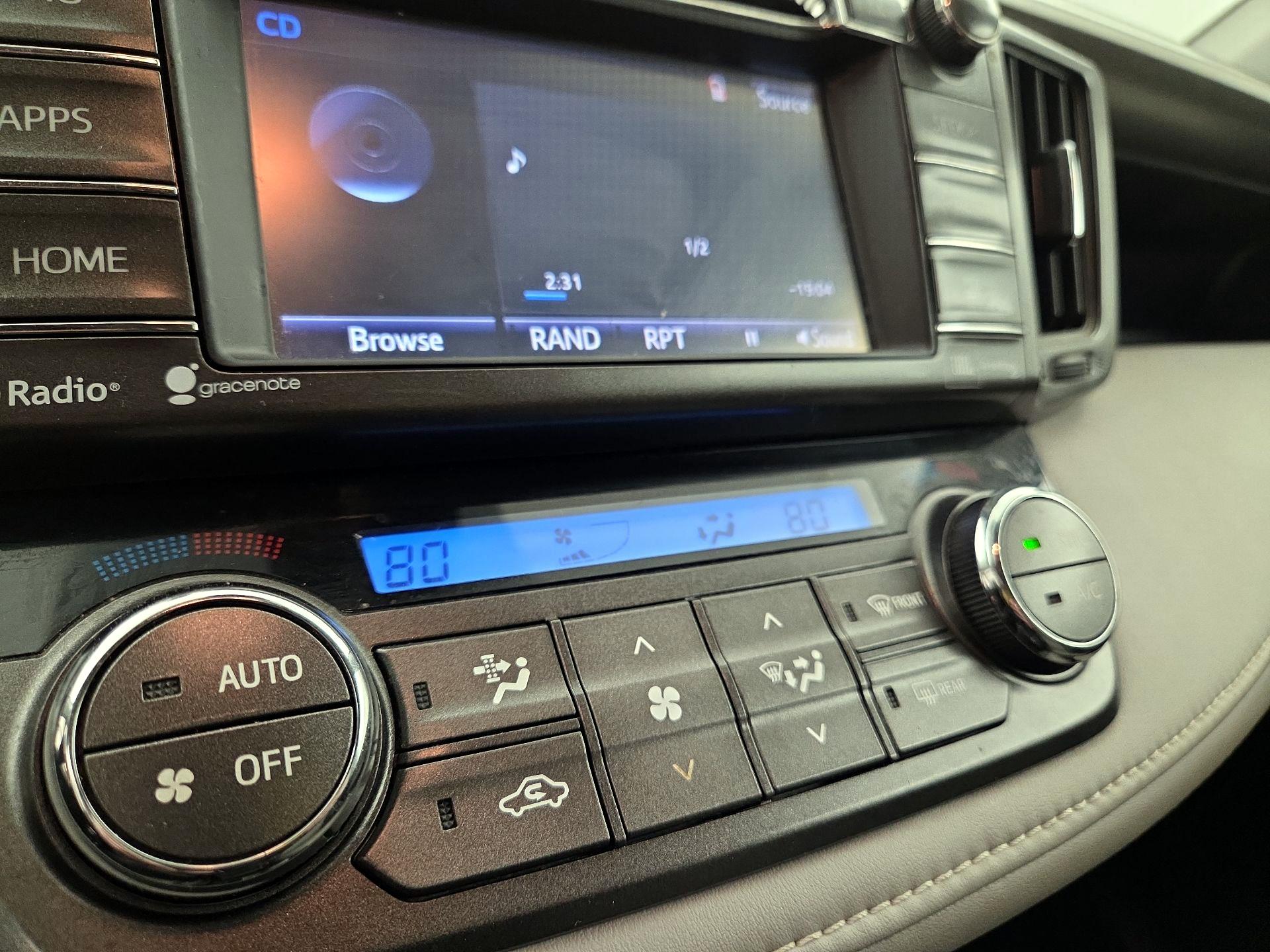 Thumbnail: 2014 Toyota RAV4 - 16