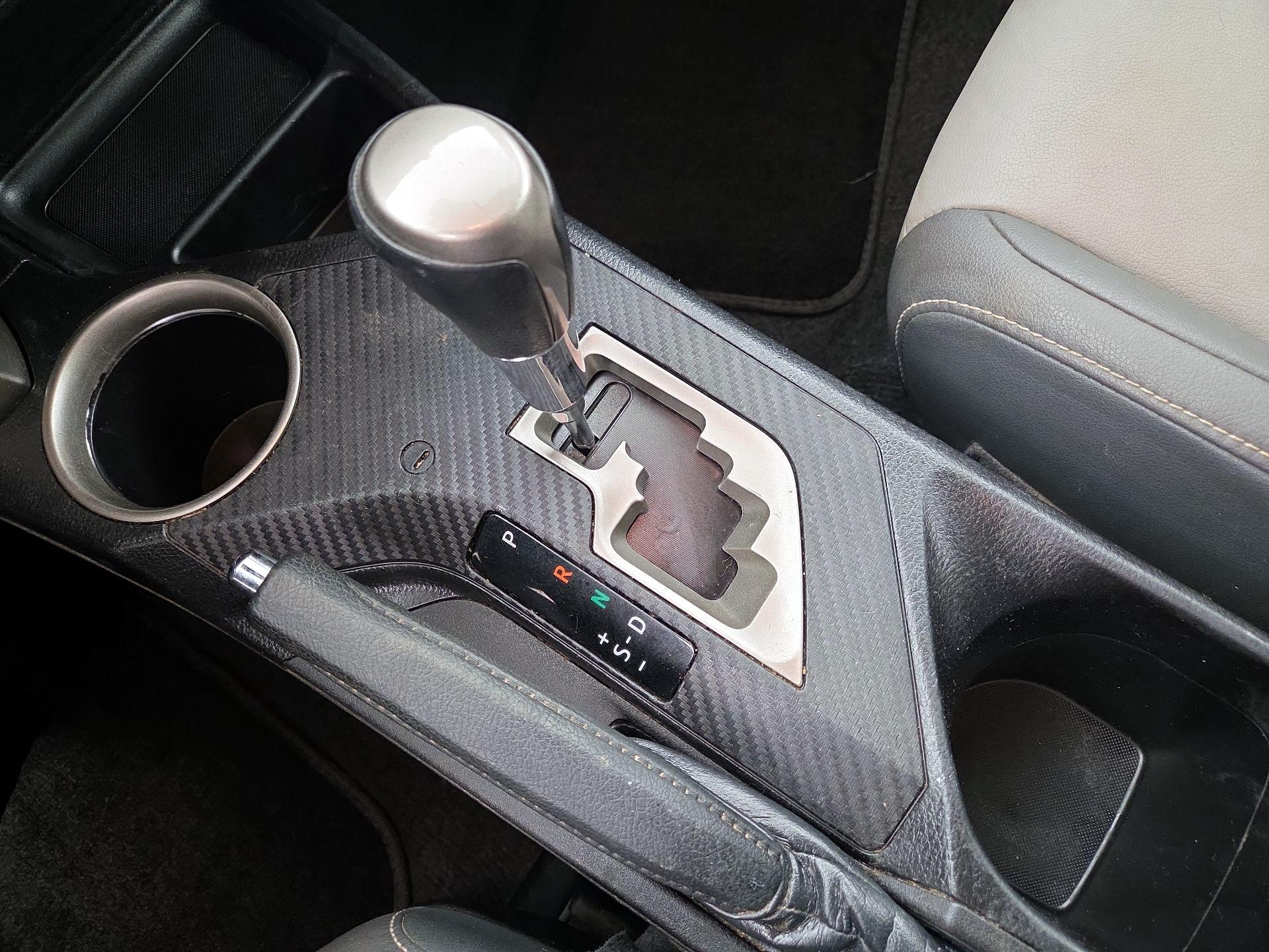 Thumbnail: 2014 Toyota RAV4 - 17