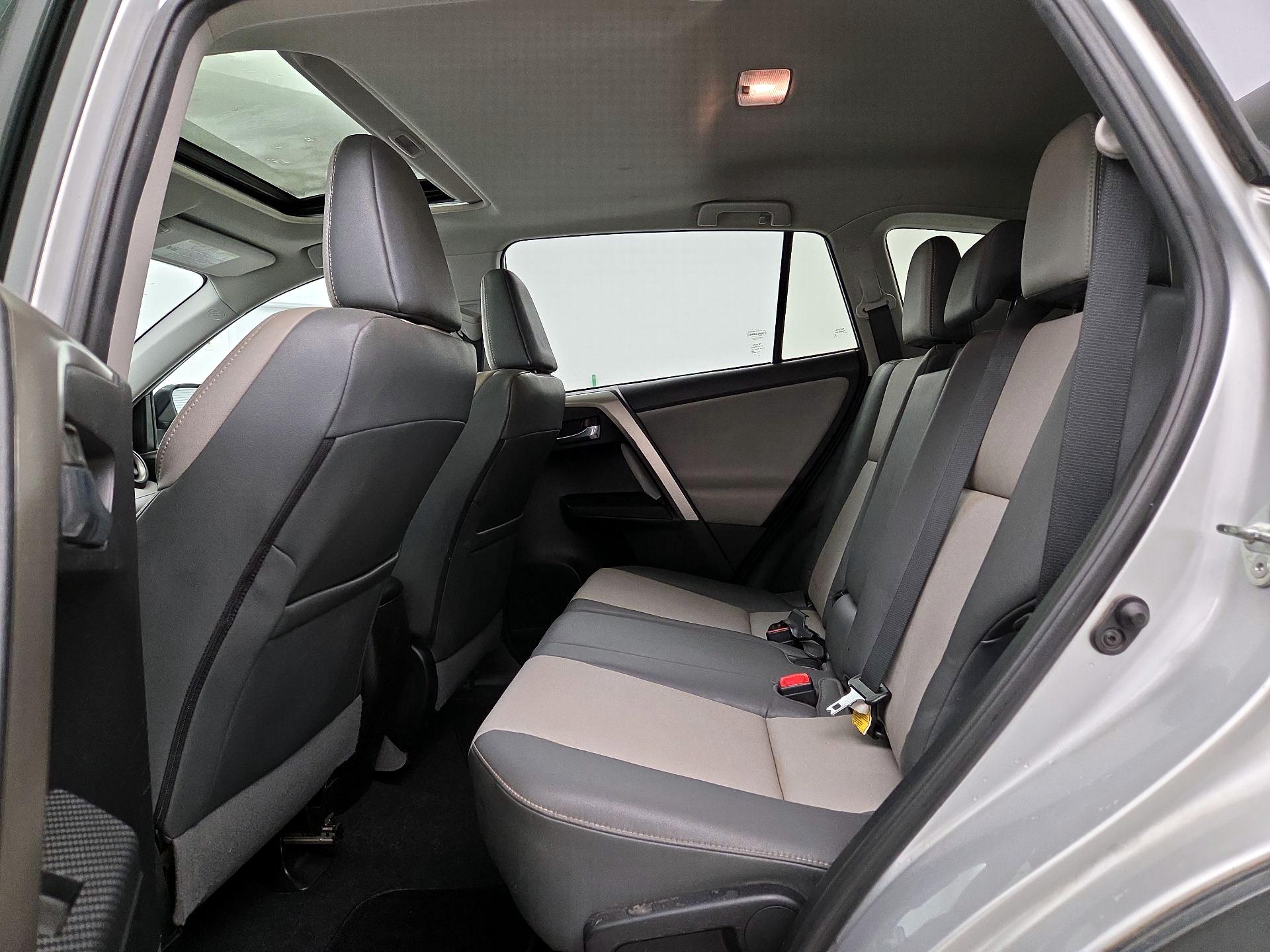 Thumbnail: 2014 Toyota RAV4 - 20