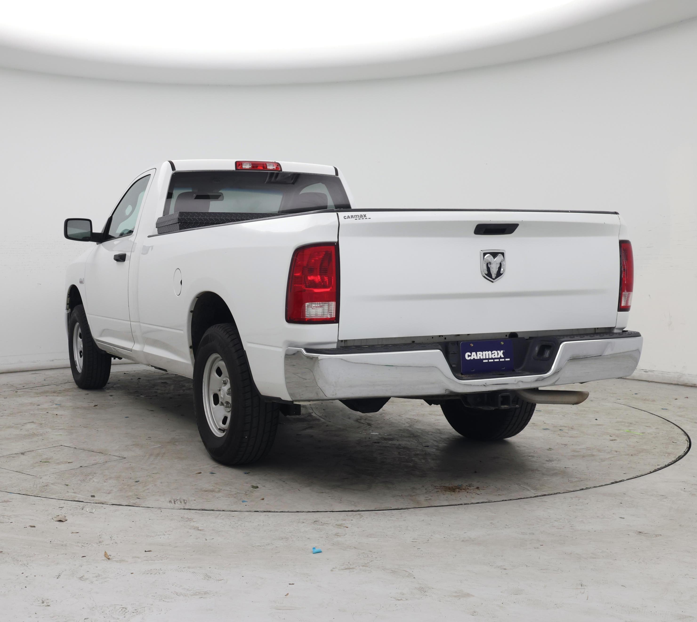 Thumbnail: 2020 RAM 1500 Classic - 2