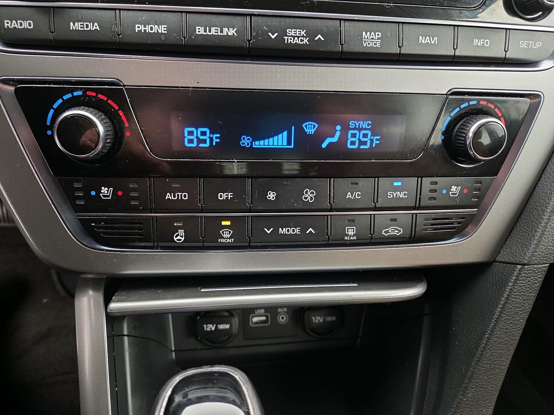 Thumbnail: 2015 Hyundai Sonata - 17