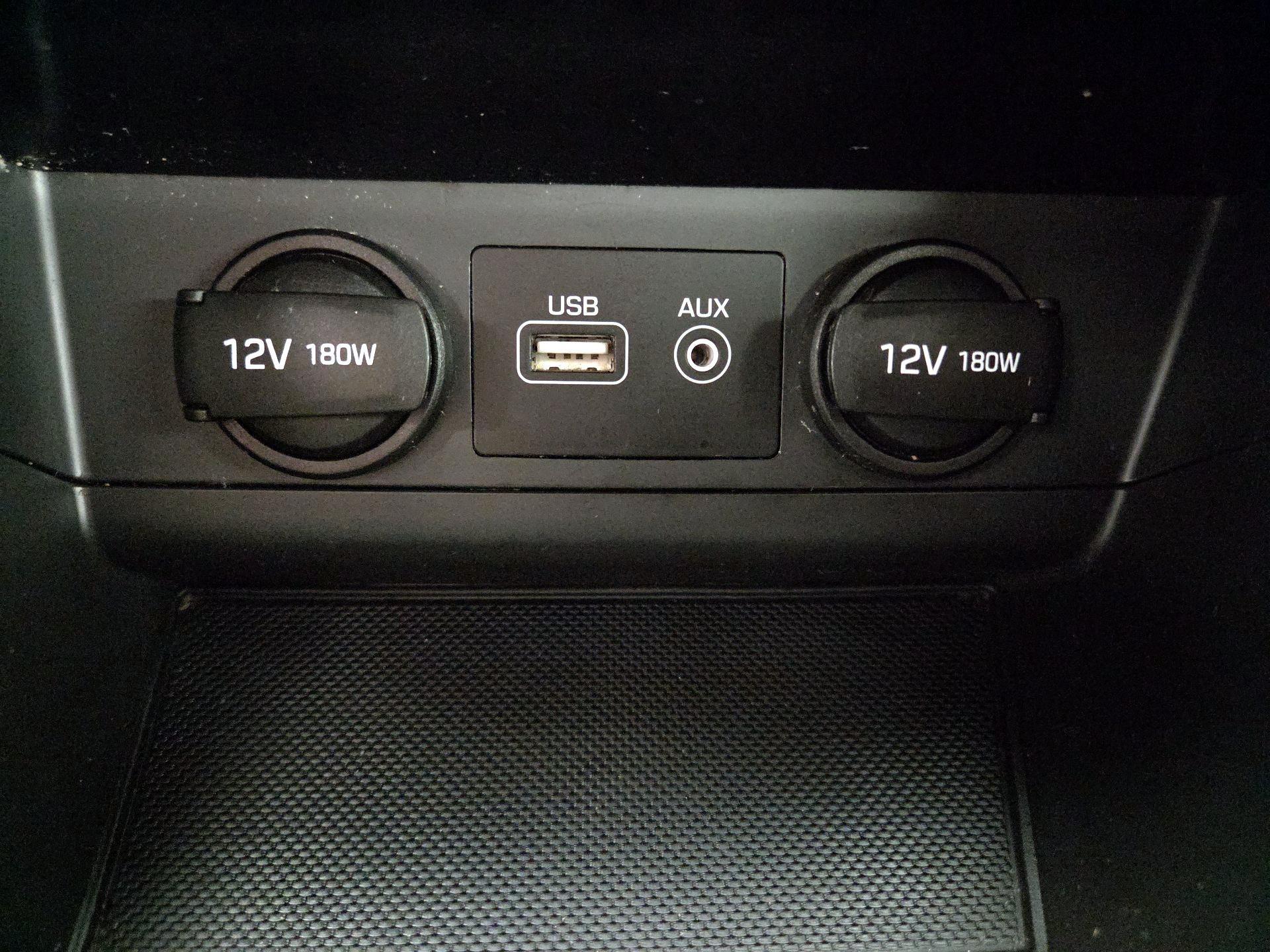 Thumbnail: 2015 Hyundai Sonata - 19