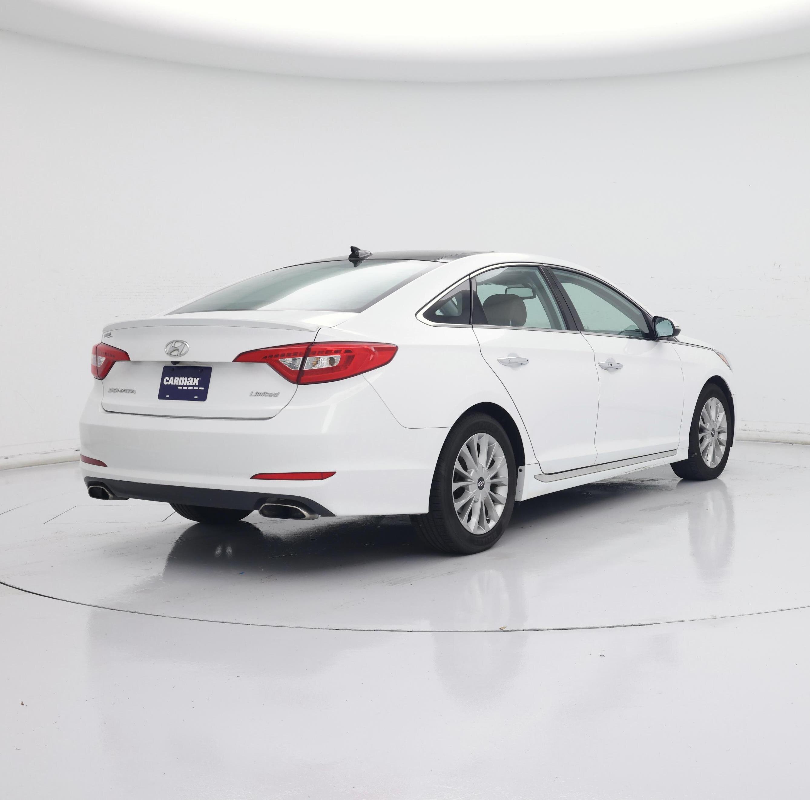 Thumbnail: 2015 Hyundai Sonata - 8