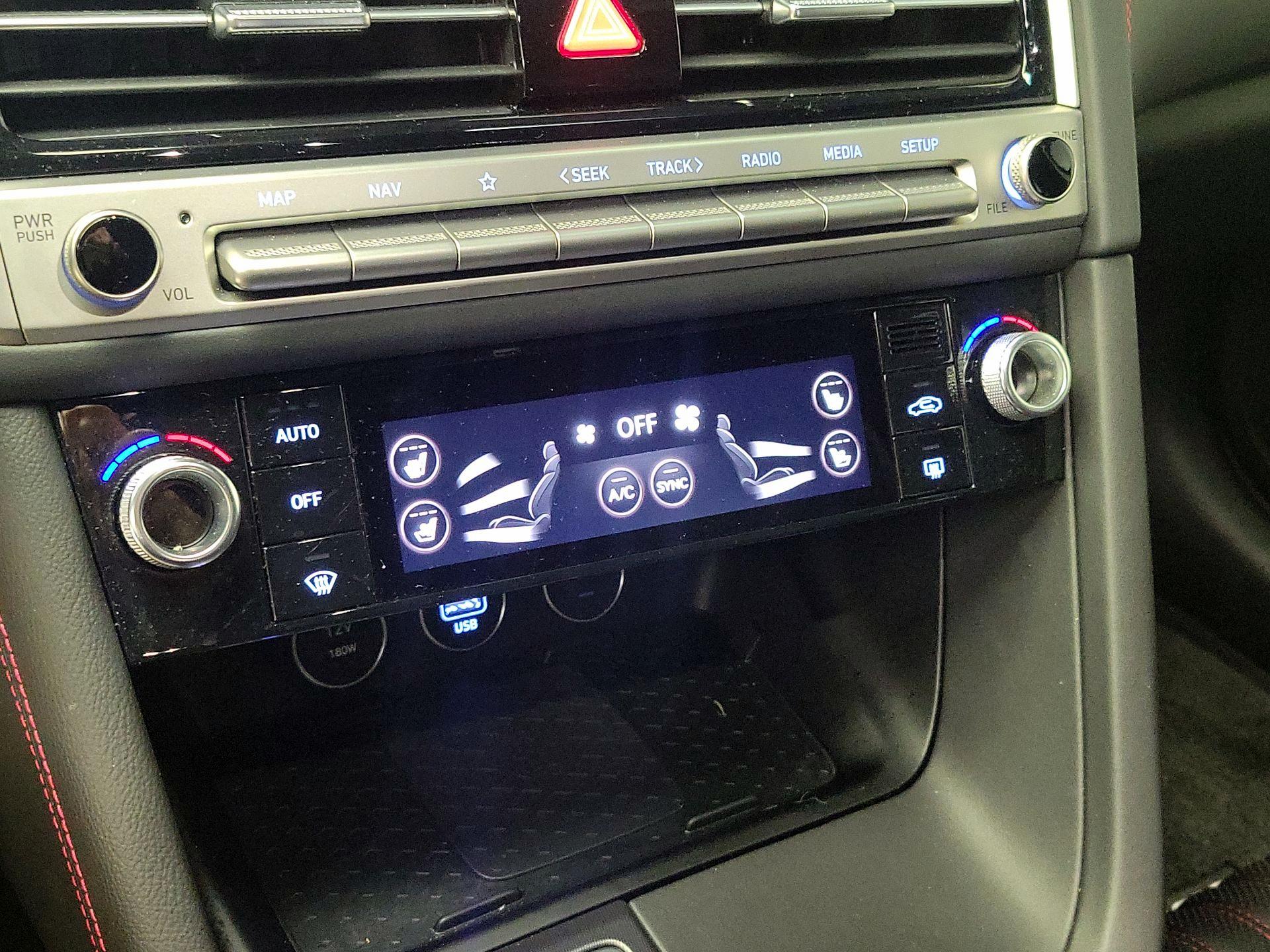 Thumbnail: 2025 Genesis G70 - 16