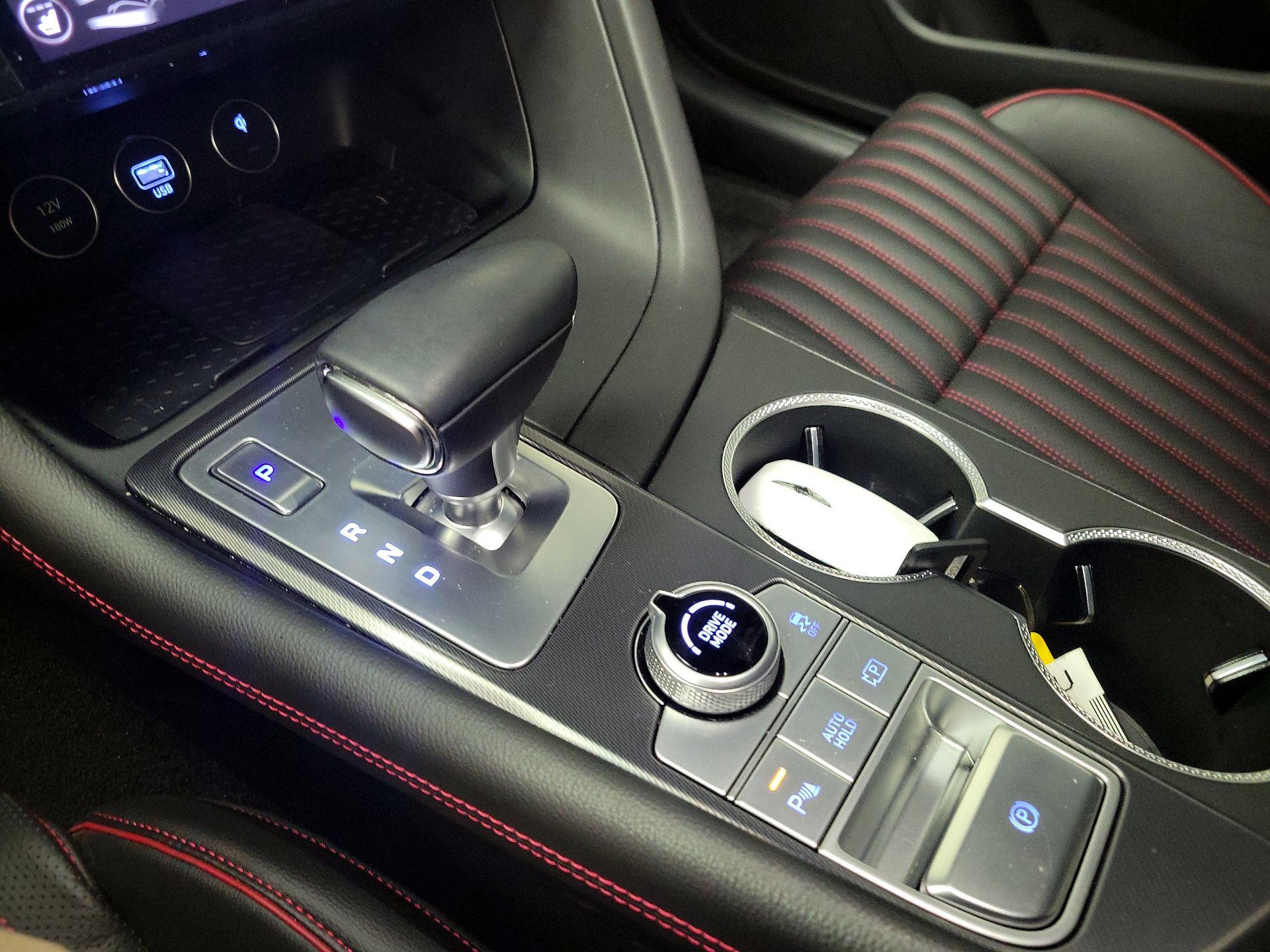 Thumbnail: 2025 Genesis G70 - 17