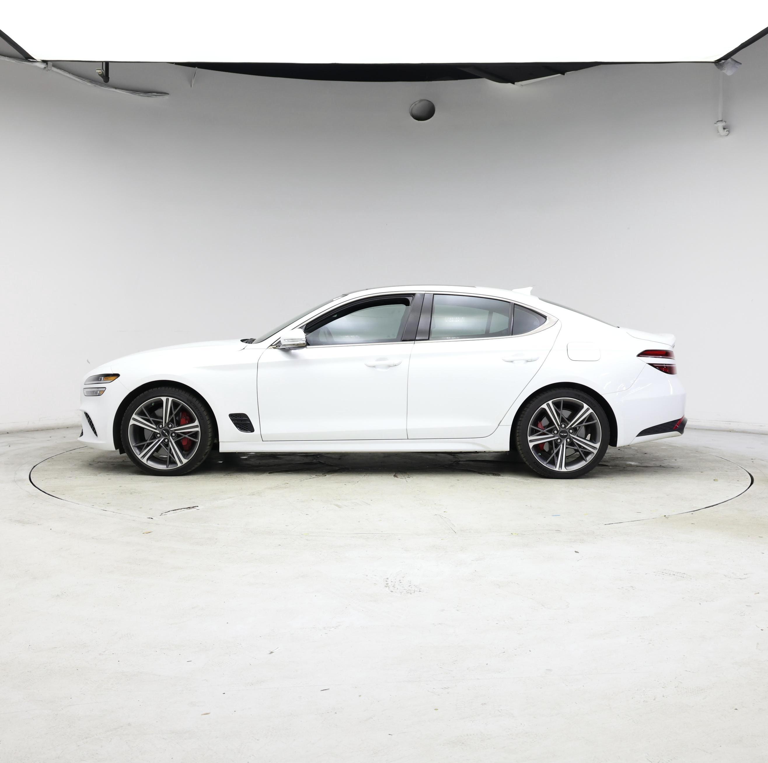 Thumbnail: 2025 Genesis G70 - 3