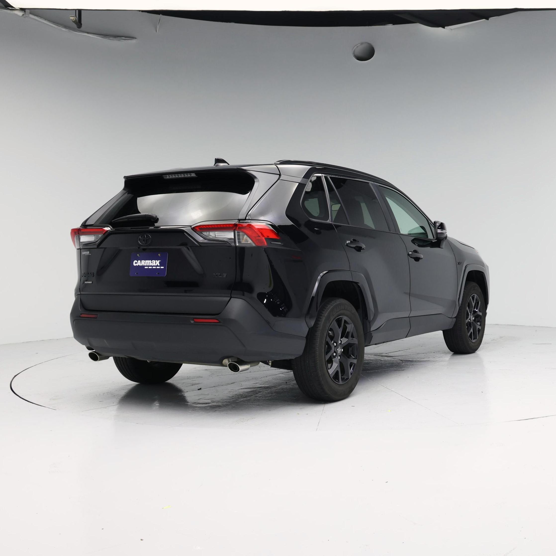 Thumbnail: 2021 Toyota RAV4 - 8