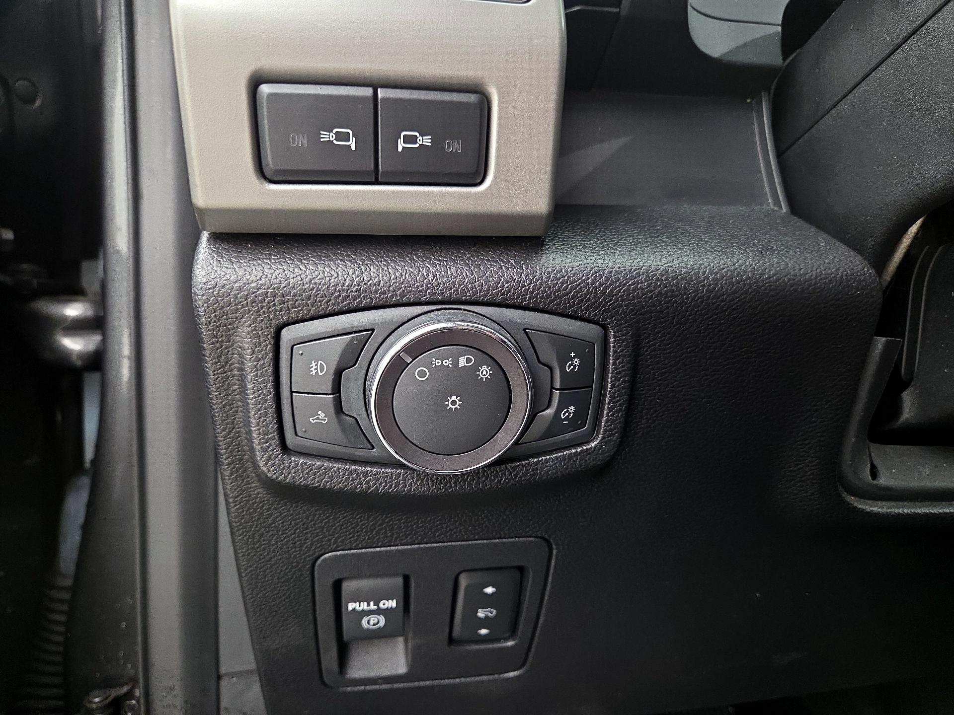 Thumbnail: 2019 Ford F-150 - 13