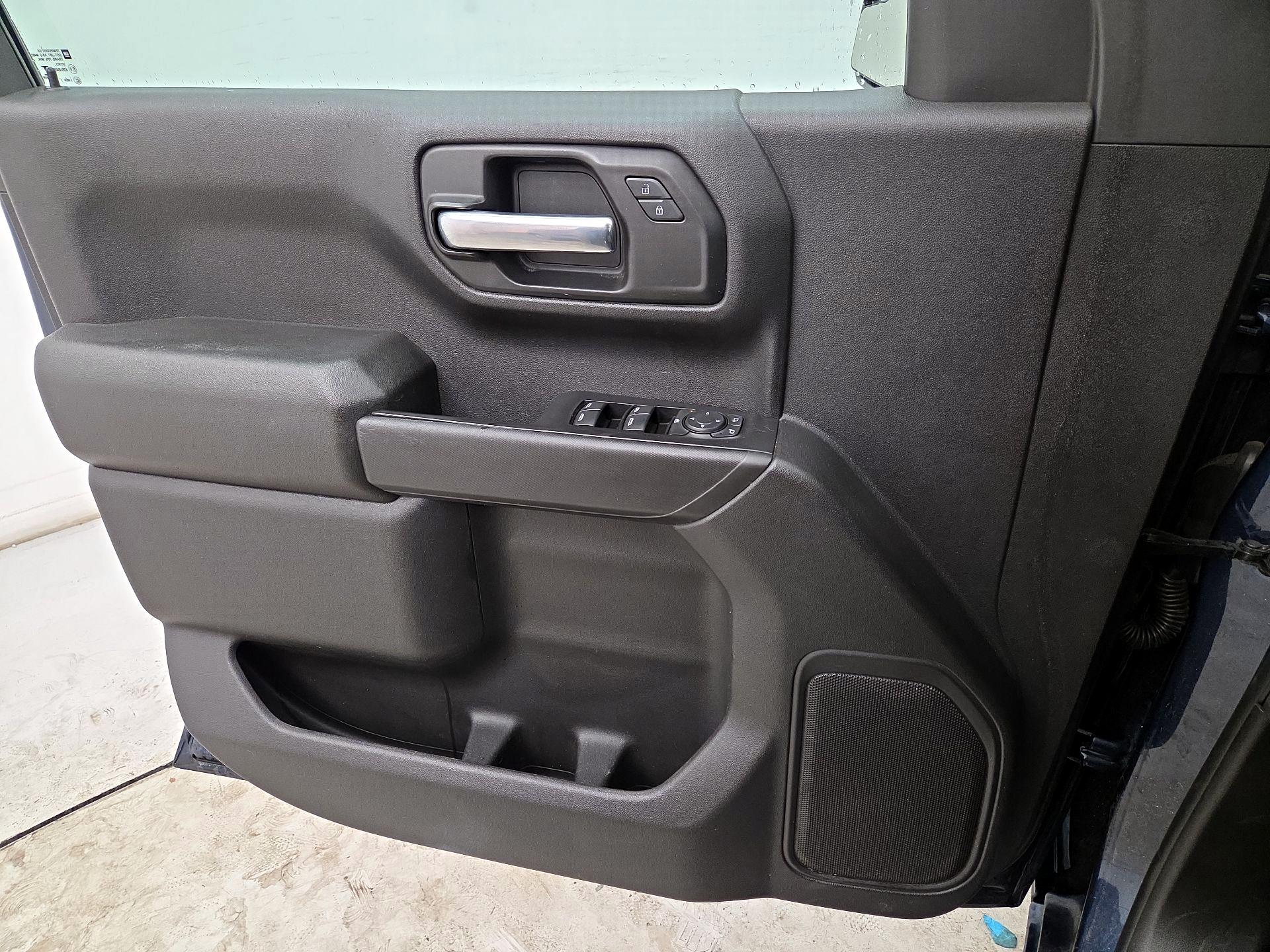 Thumbnail: 2021 Chevrolet Silverado 1500 - 12