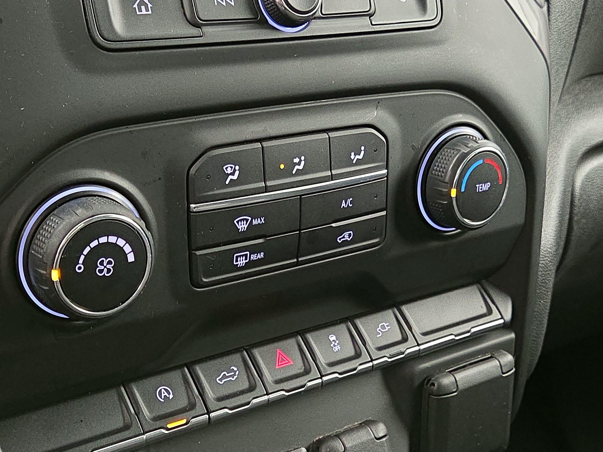 Thumbnail: 2021 Chevrolet Silverado 1500 - 16