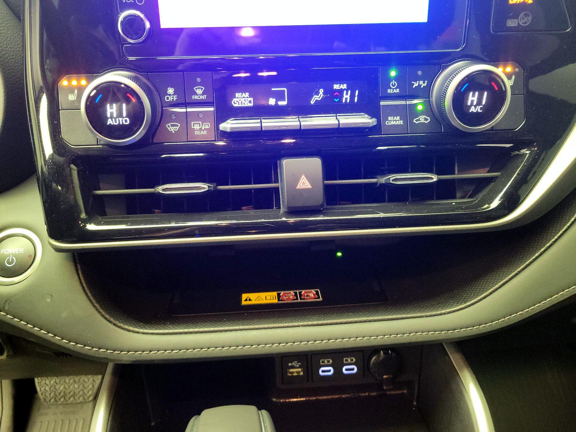 Thumbnail: 2025 Toyota Highlander - 17