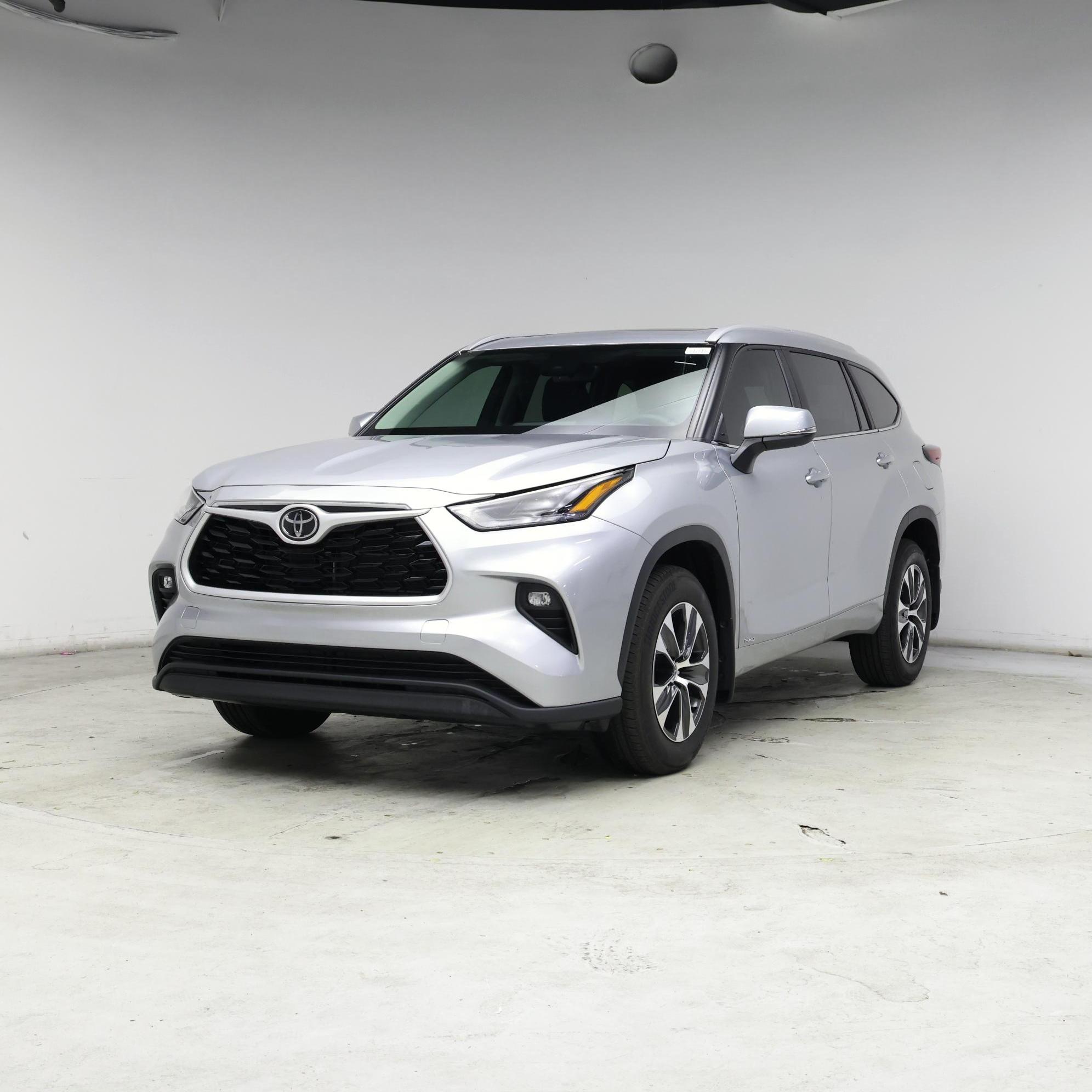 Thumbnail: 2025 Toyota Highlander - 4