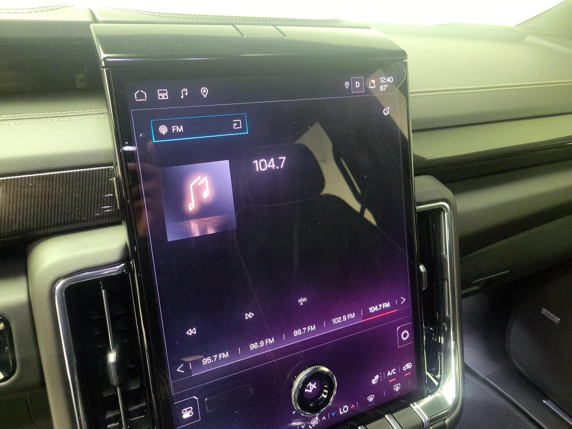 Thumbnail: 2026 GMC Yukon XL - 16