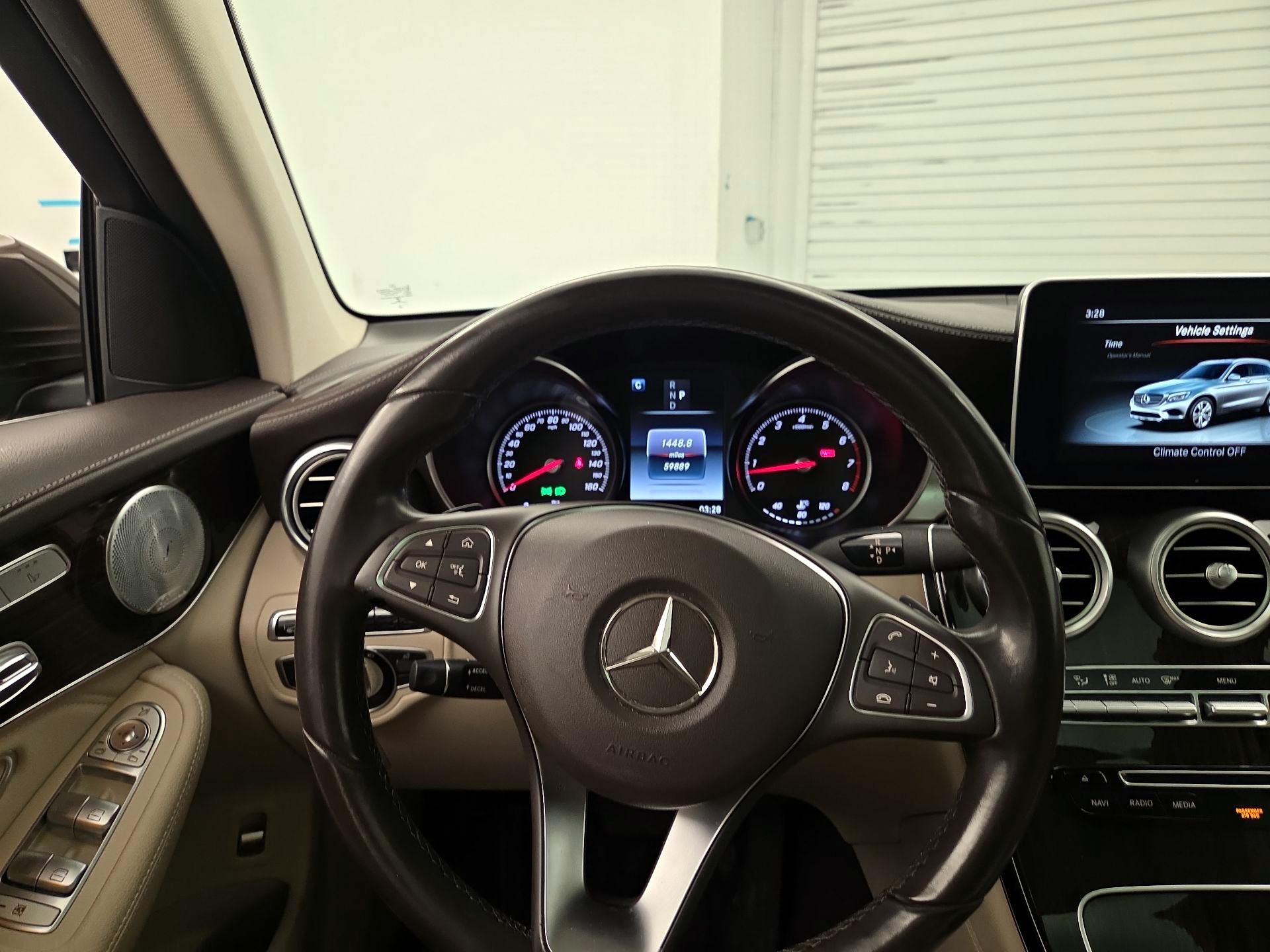 Thumbnail: 2016 Mercedes-Benz GLC - 10
