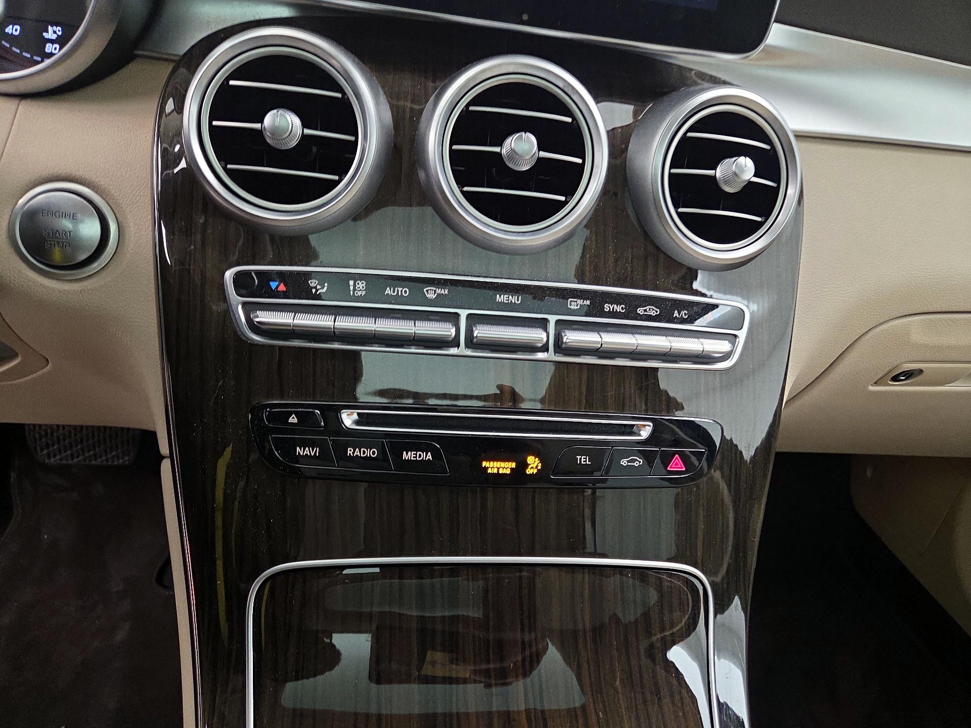 Thumbnail: 2016 Mercedes-Benz GLC - 16