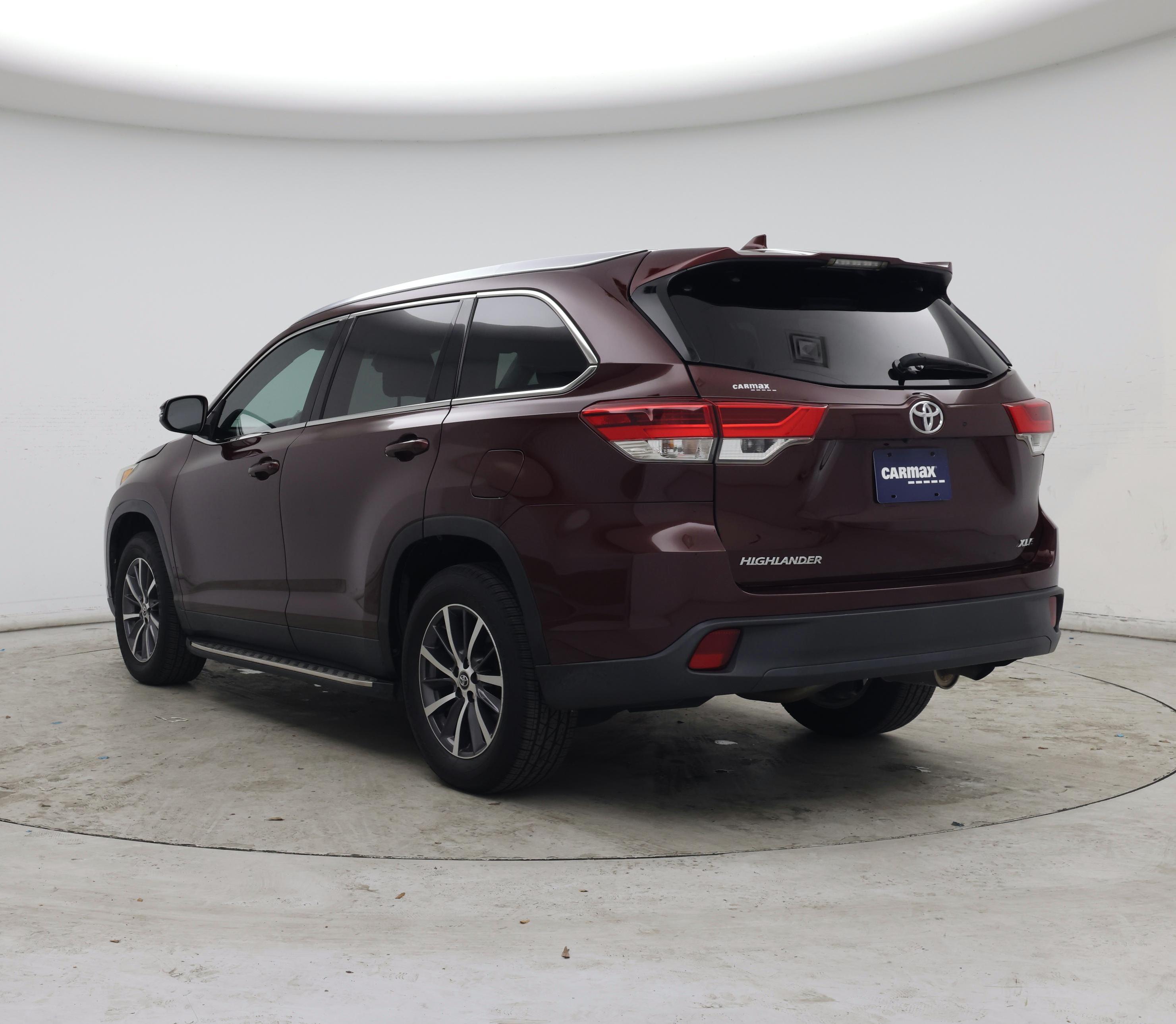 Thumbnail: 2019 Toyota Highlander - 2
