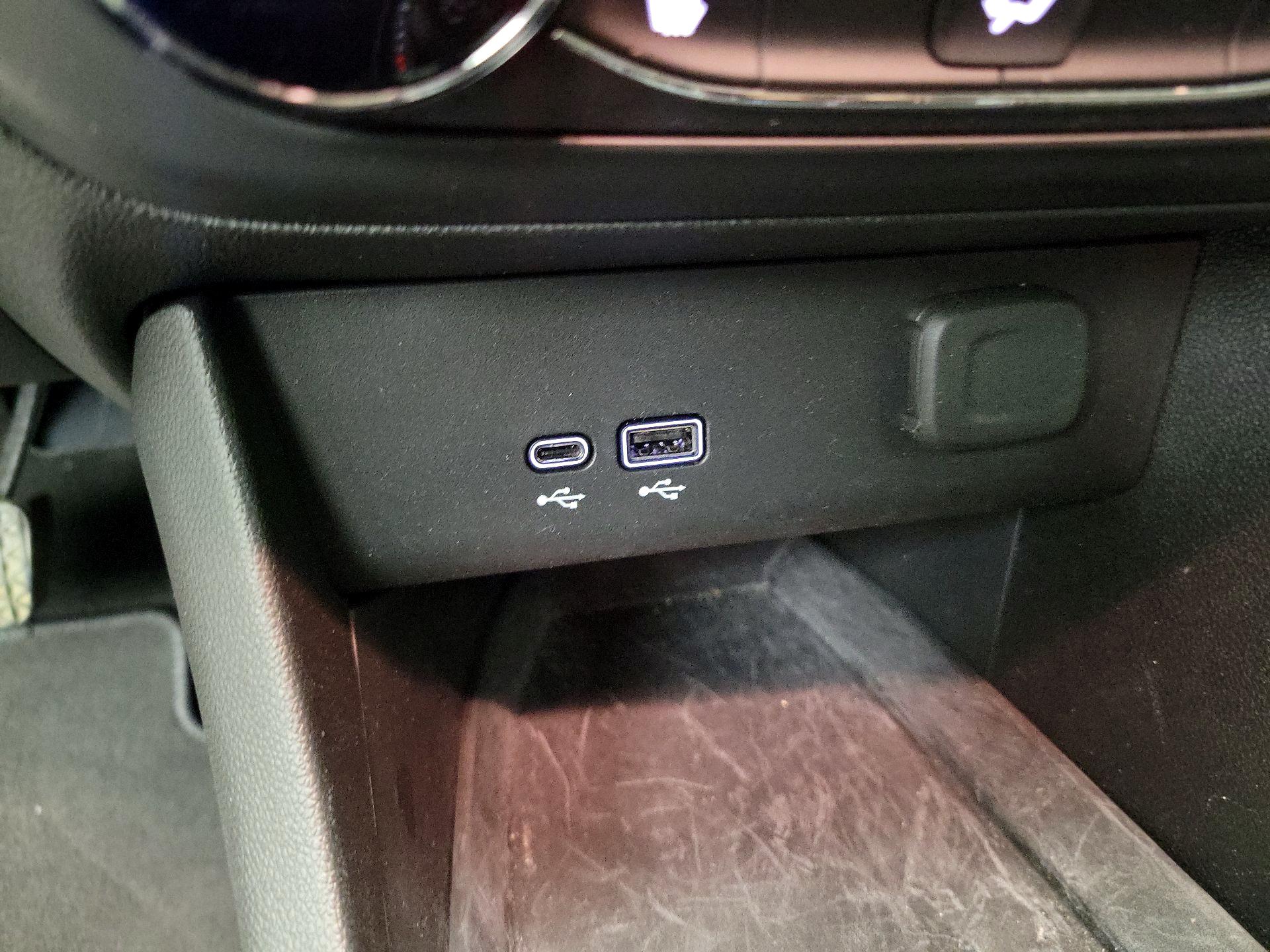 Thumbnail: 2025 Buick Encore GX - 18