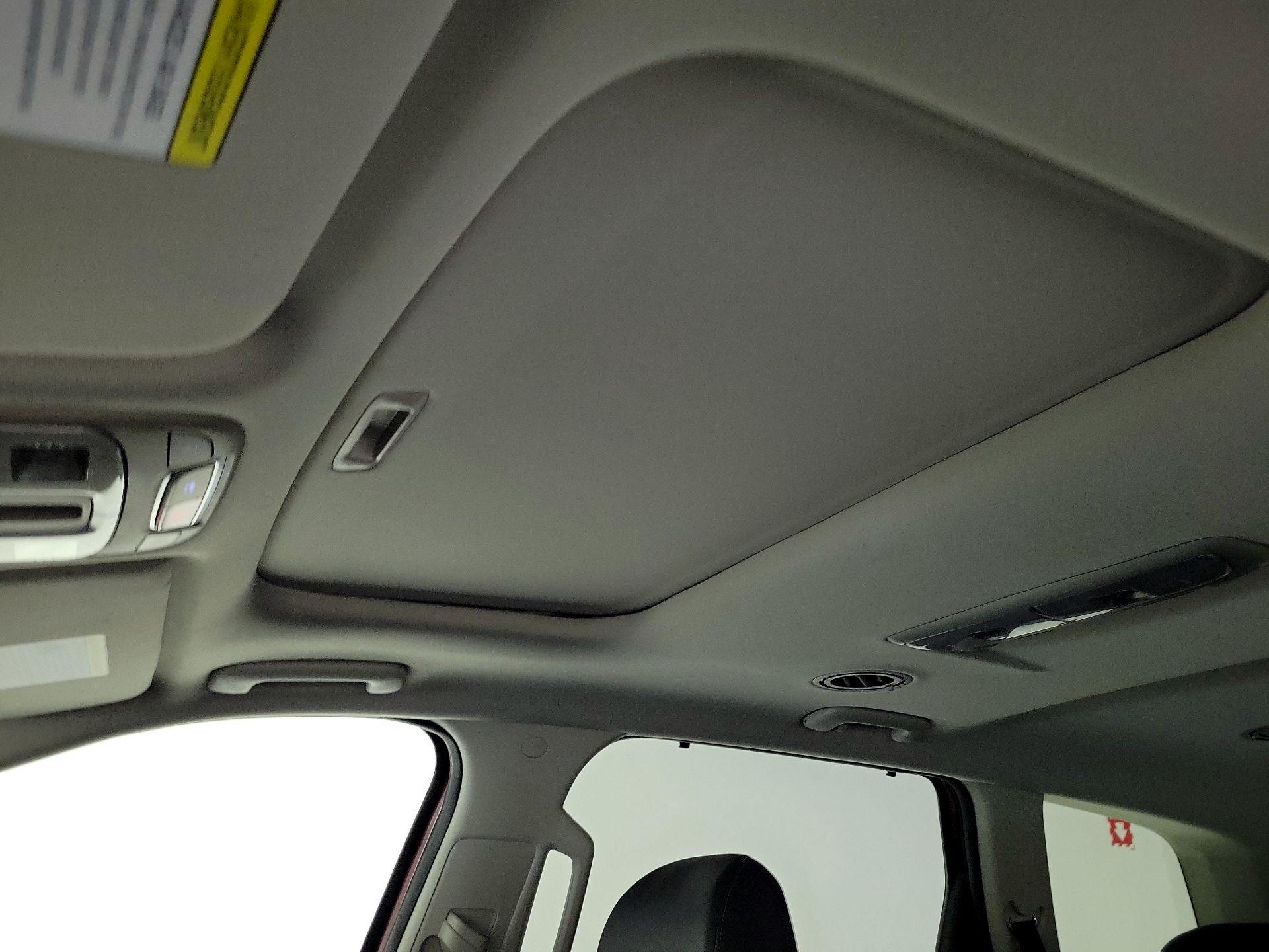 Thumbnail: 2023 Kia Telluride - 19