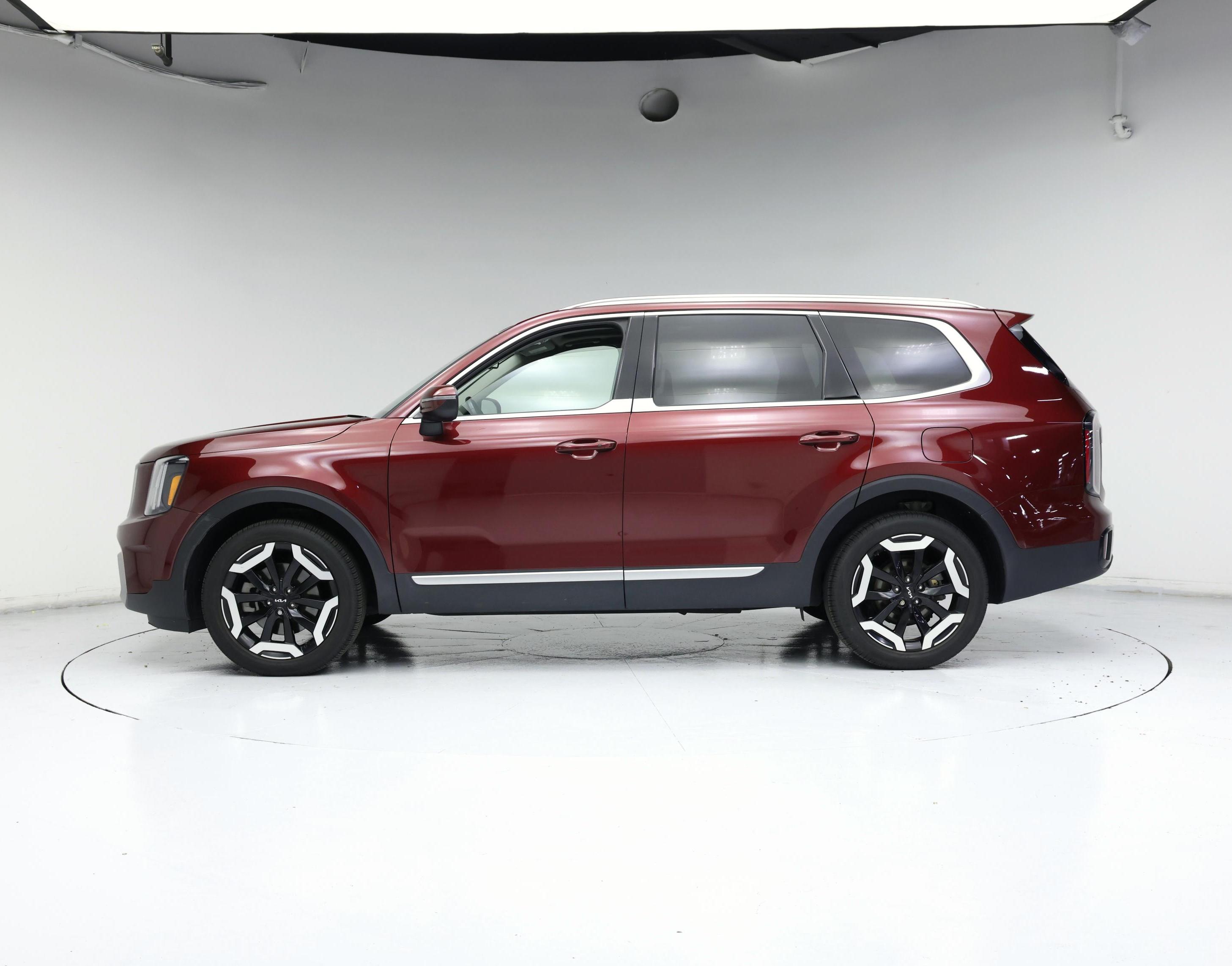Thumbnail: 2023 Kia Telluride - 3