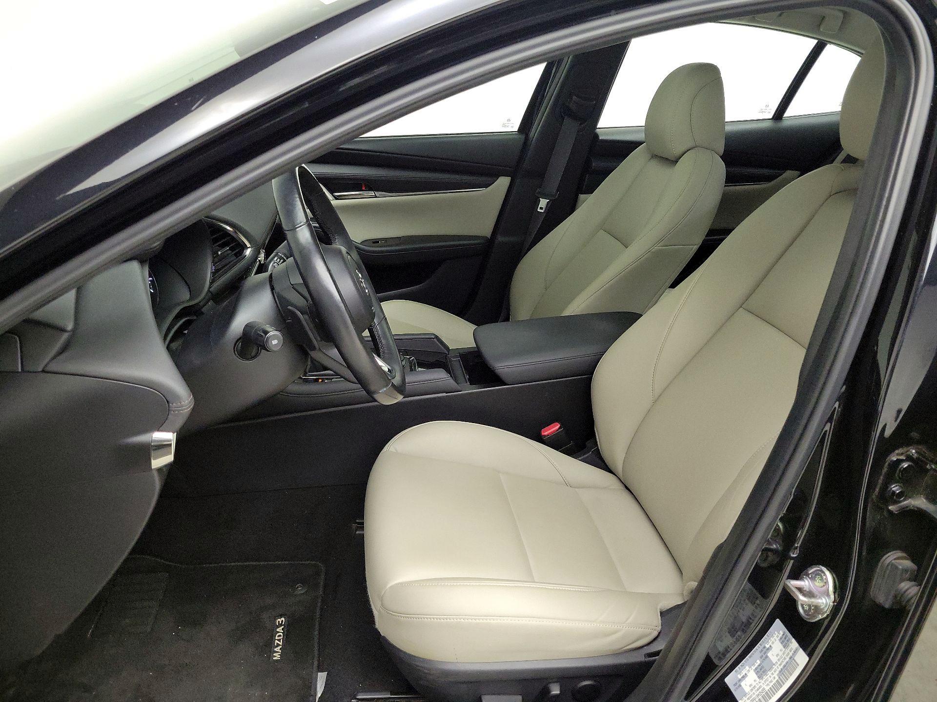 Thumbnail: 2021 Mazda Mazda3 - 11