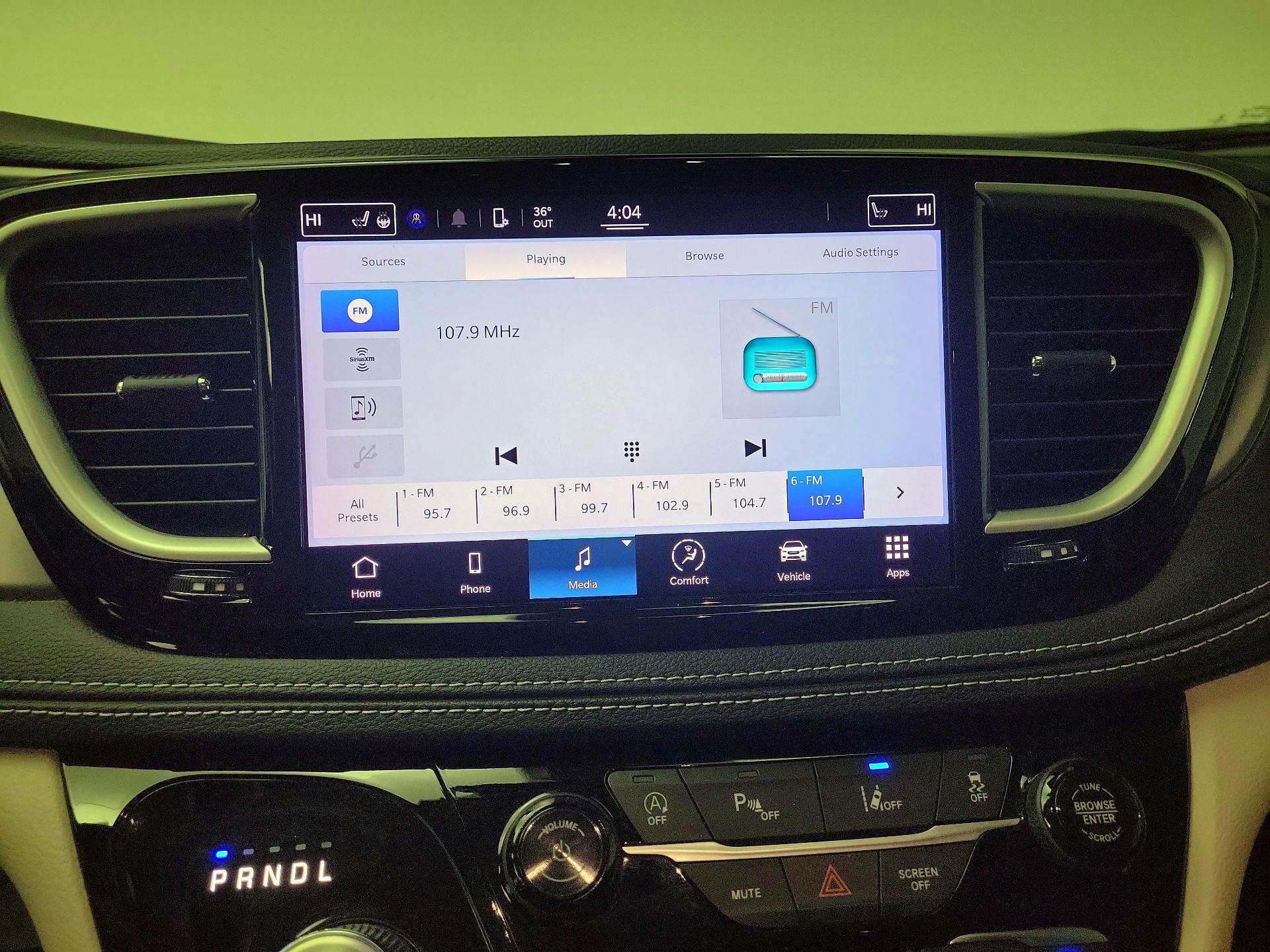 Thumbnail: 2022 Chrysler Pacifica - 15