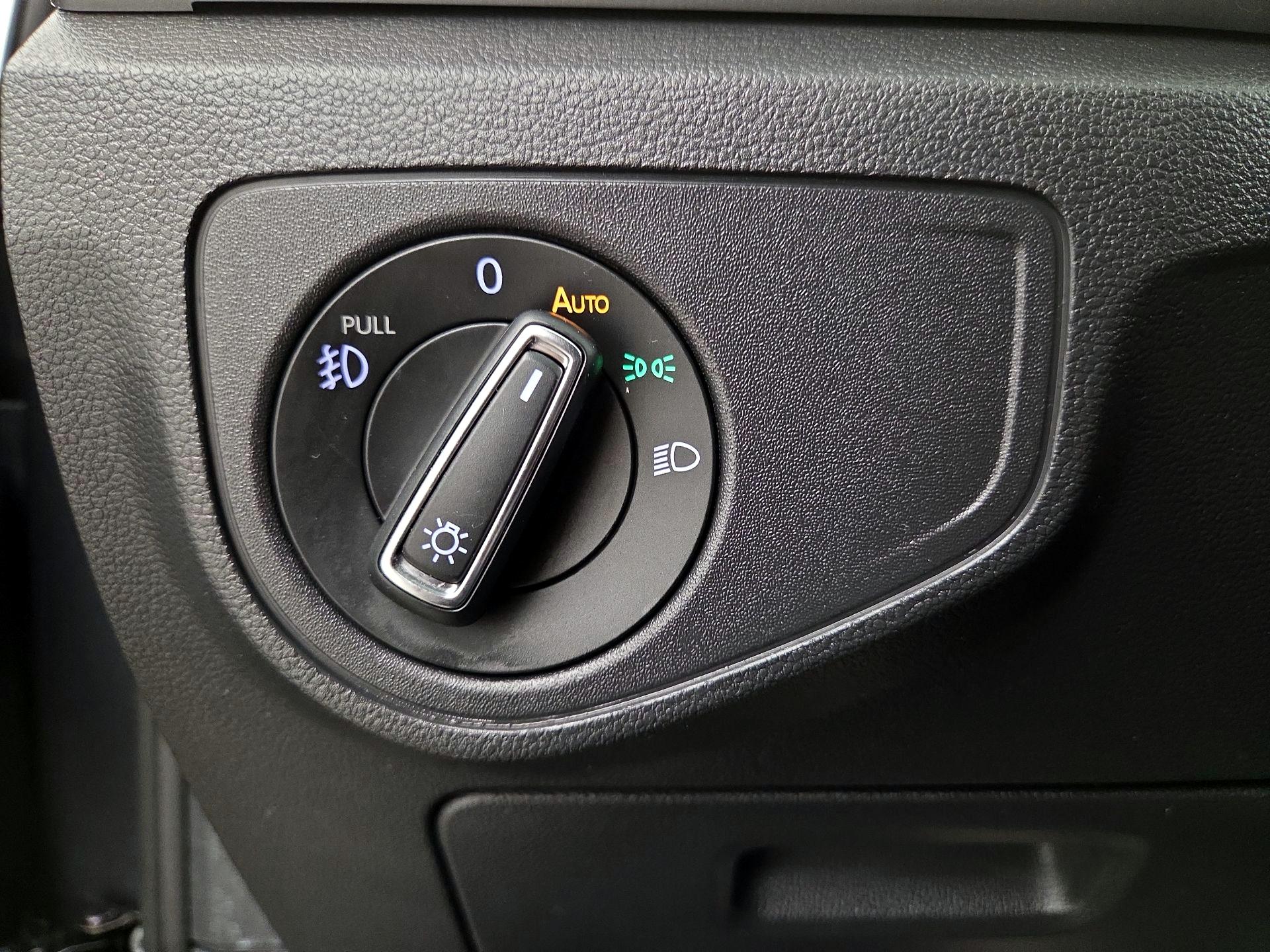 Thumbnail: 2018 Volkswagen Atlas - 13