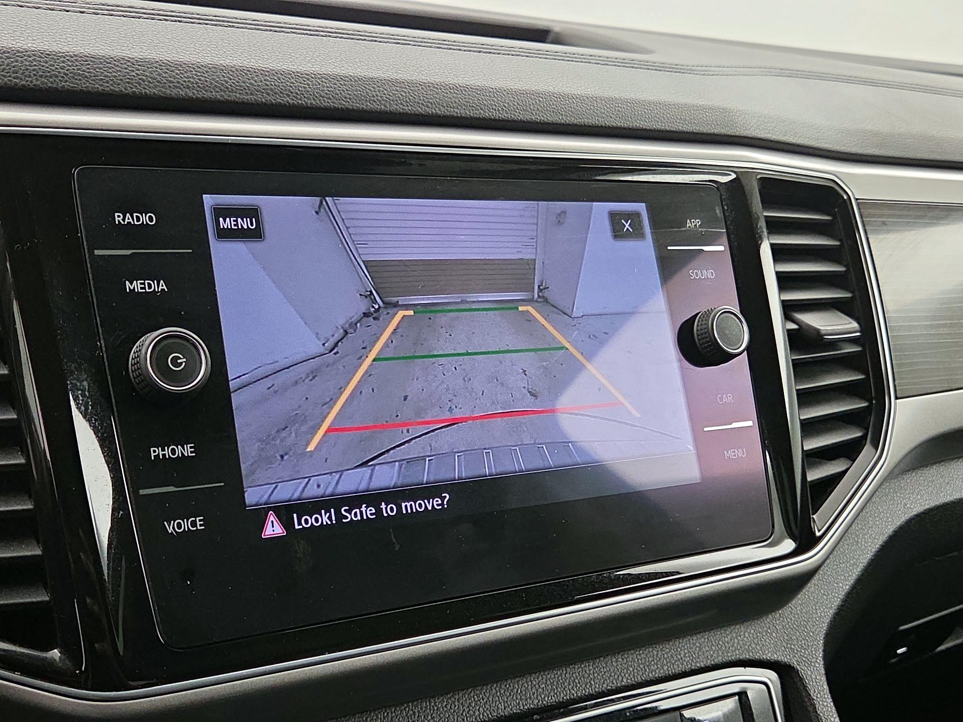 Thumbnail: 2018 Volkswagen Atlas - 14