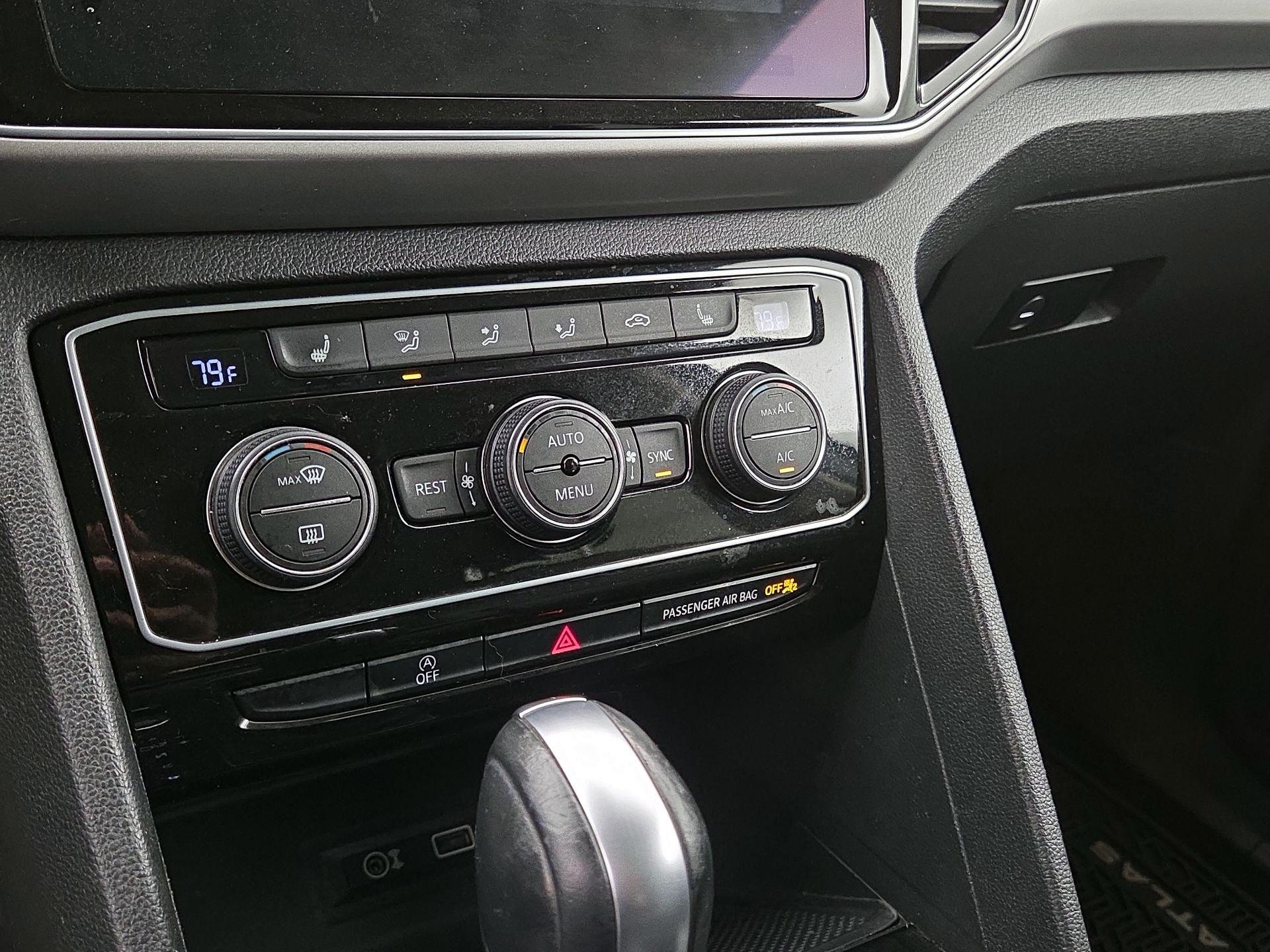 Thumbnail: 2018 Volkswagen Atlas - 16