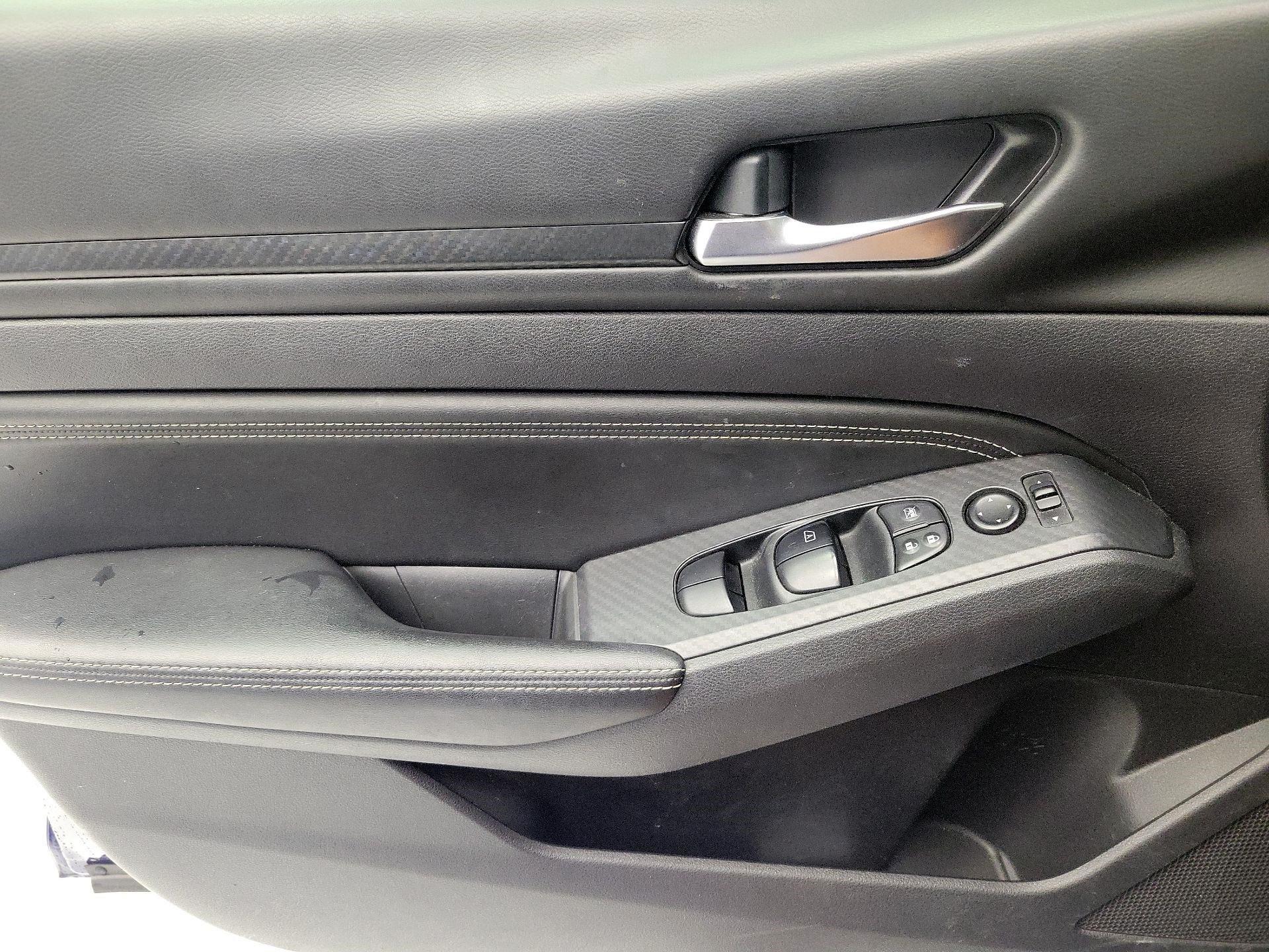 Thumbnail: 2020 Nissan Altima - 10