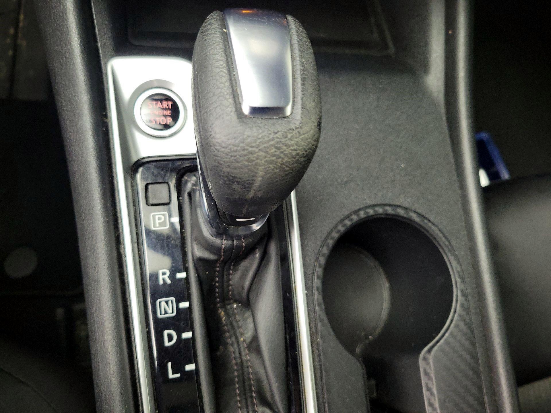 Thumbnail: 2020 Nissan Altima - 15