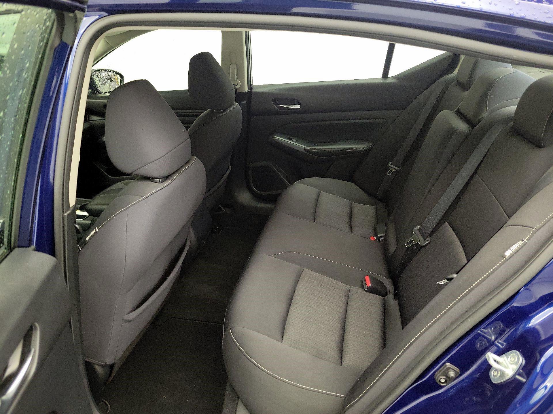 Thumbnail: 2020 Nissan Altima - 17