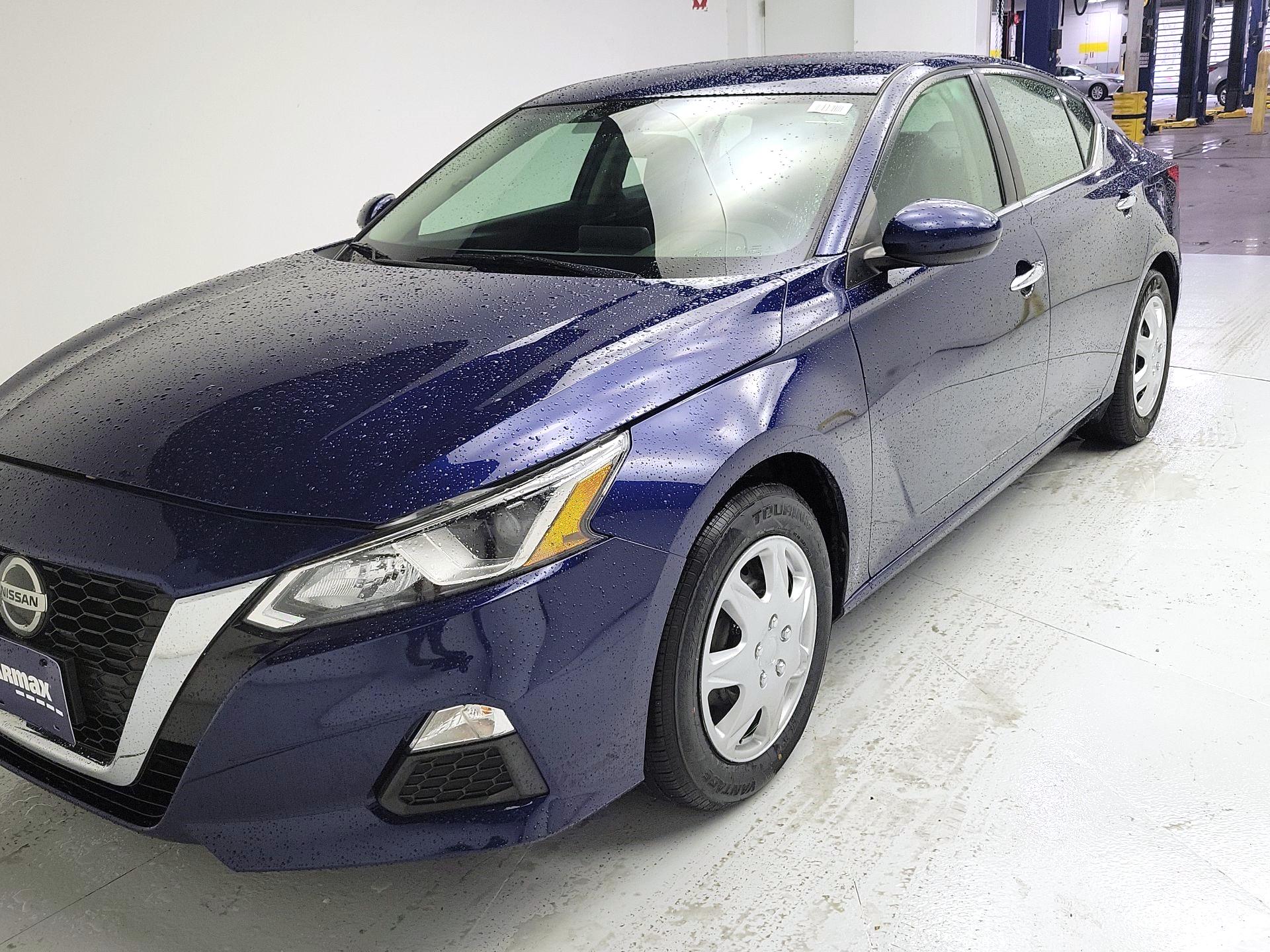 Thumbnail: 2020 Nissan Altima - 3