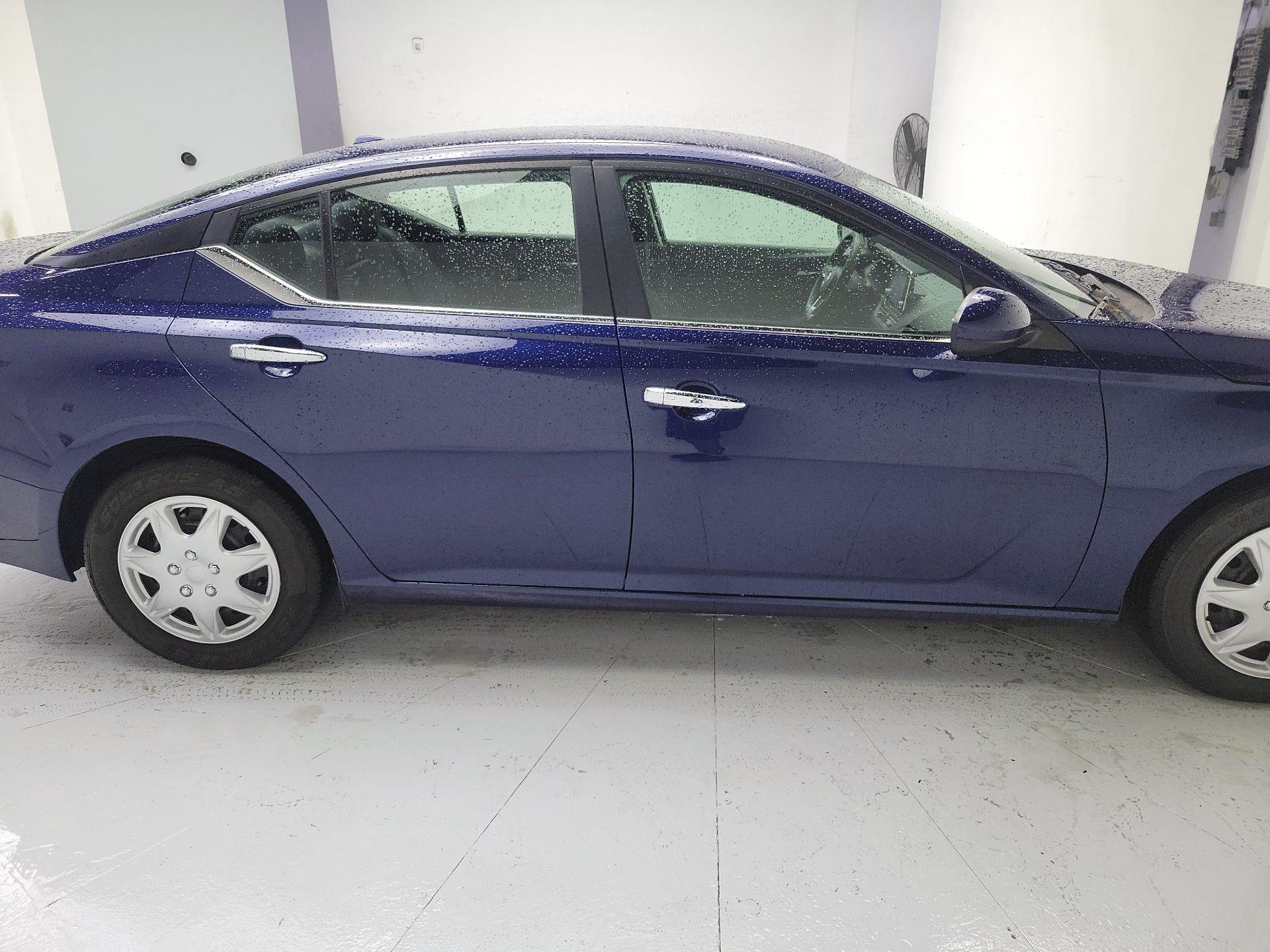 Thumbnail: 2020 Nissan Altima - 4