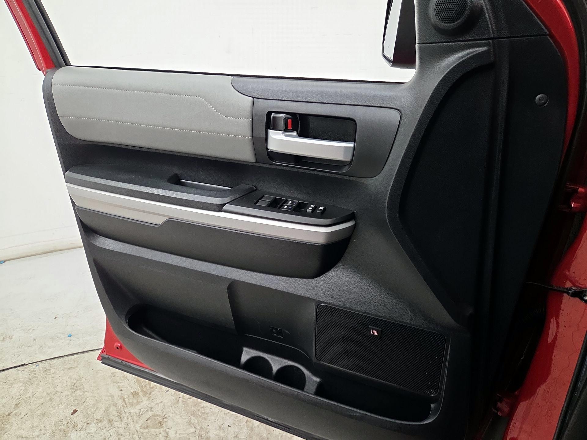 Thumbnail: 2020 Toyota Tundra - 12