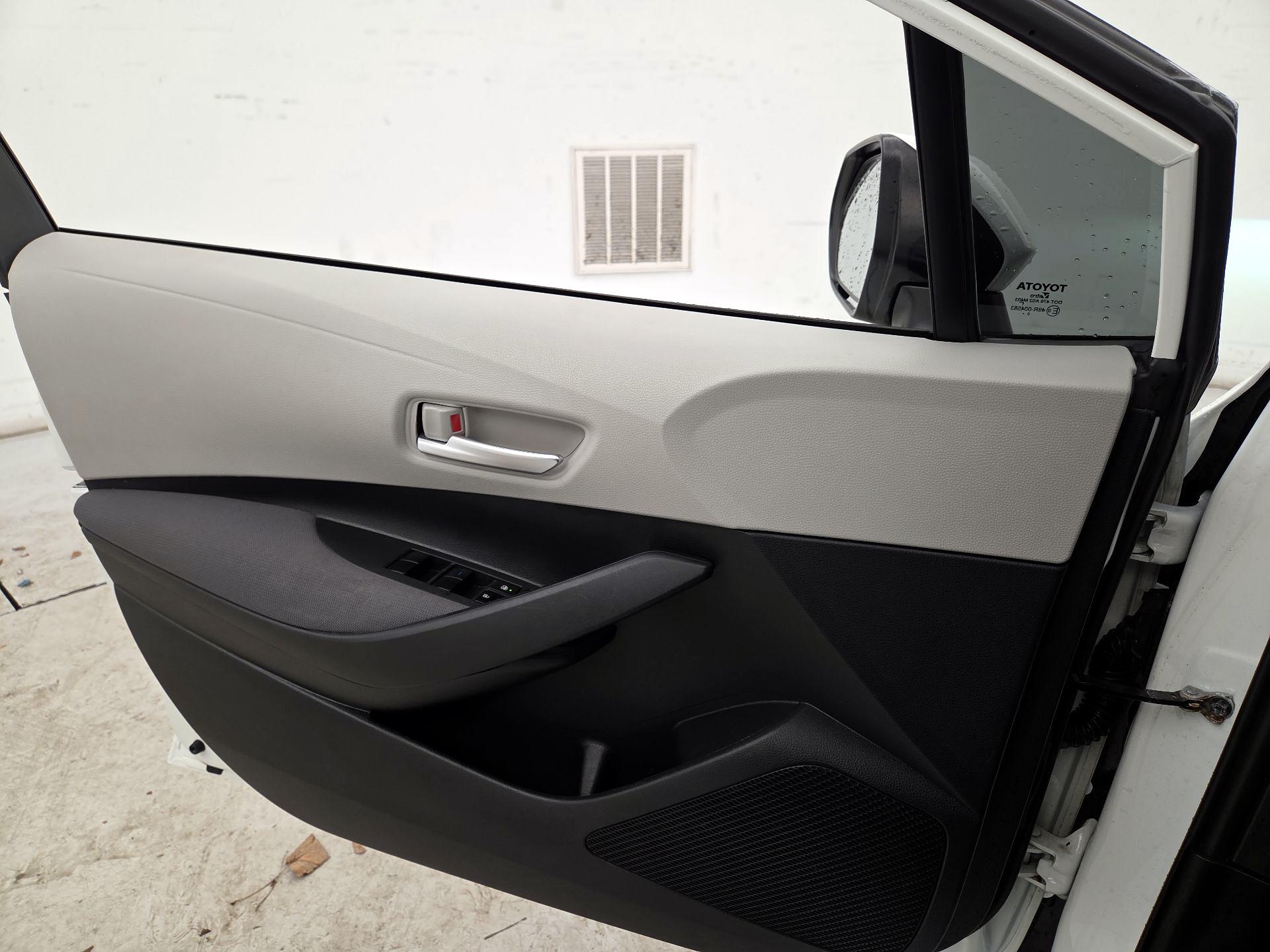 Thumbnail: 2021 Toyota Corolla - 12