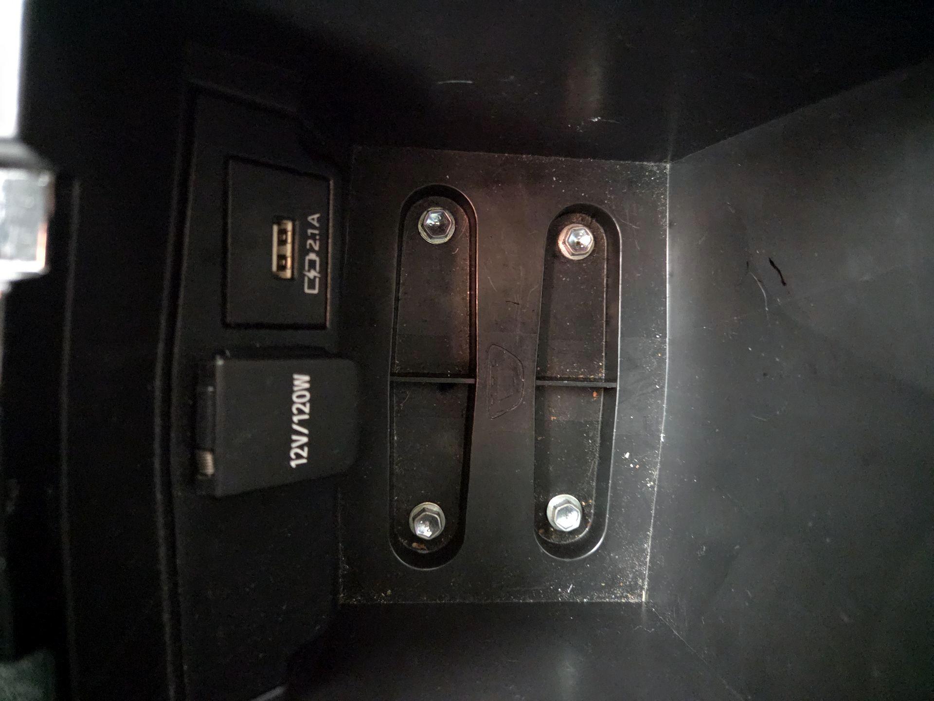 Thumbnail: 2021 Toyota Corolla - 18