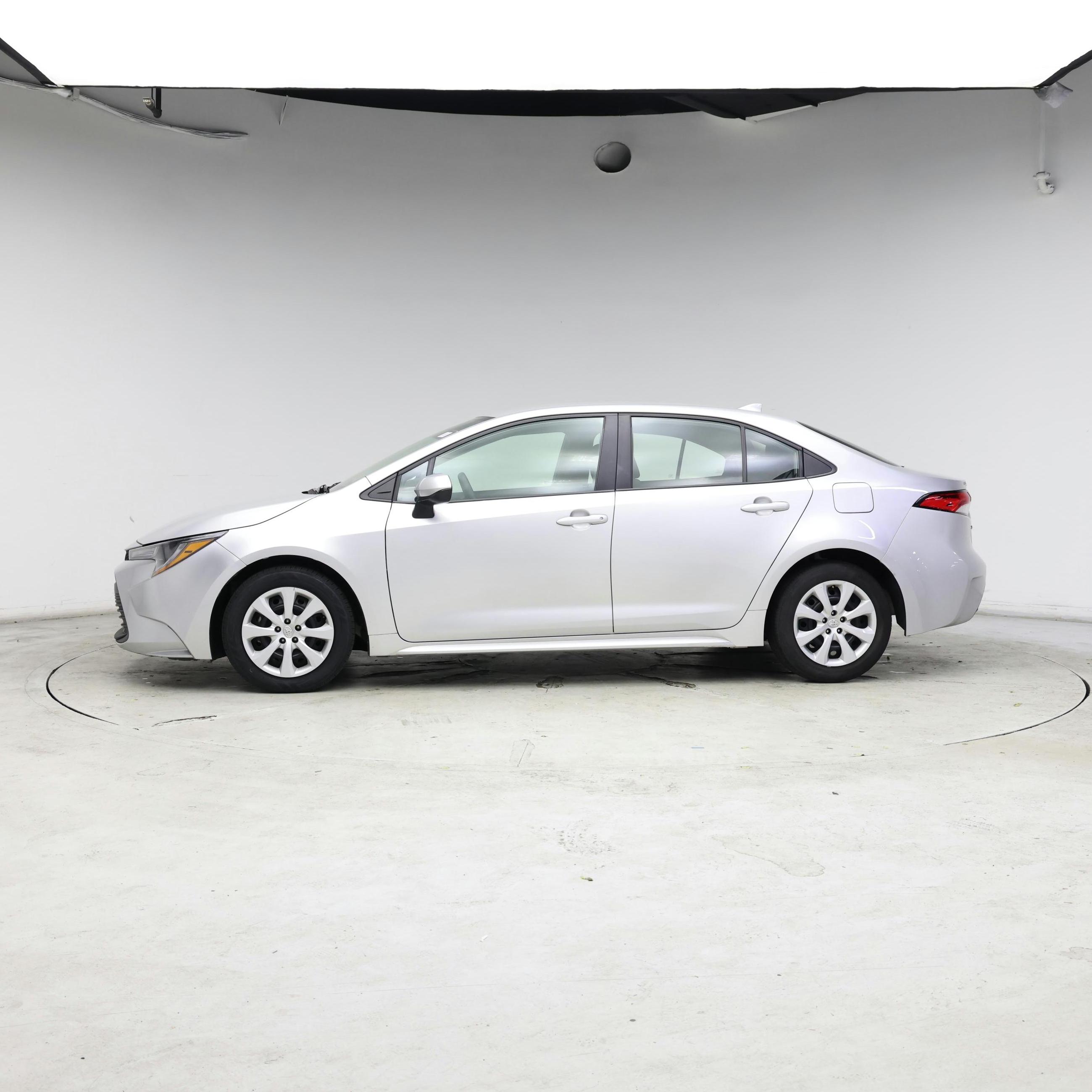 Thumbnail: 2024 Toyota Corolla - 3