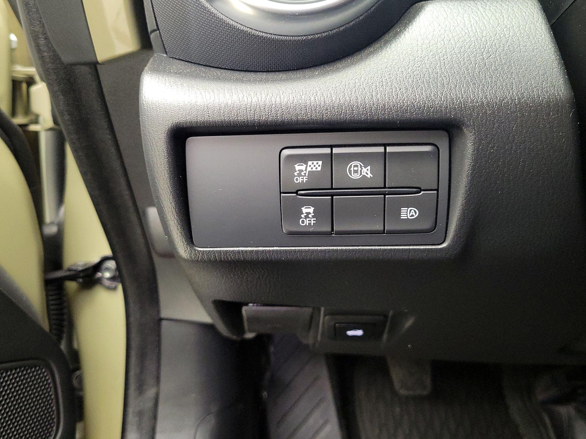 Thumbnail: 2024 Mazda MX-5 Miata - 13