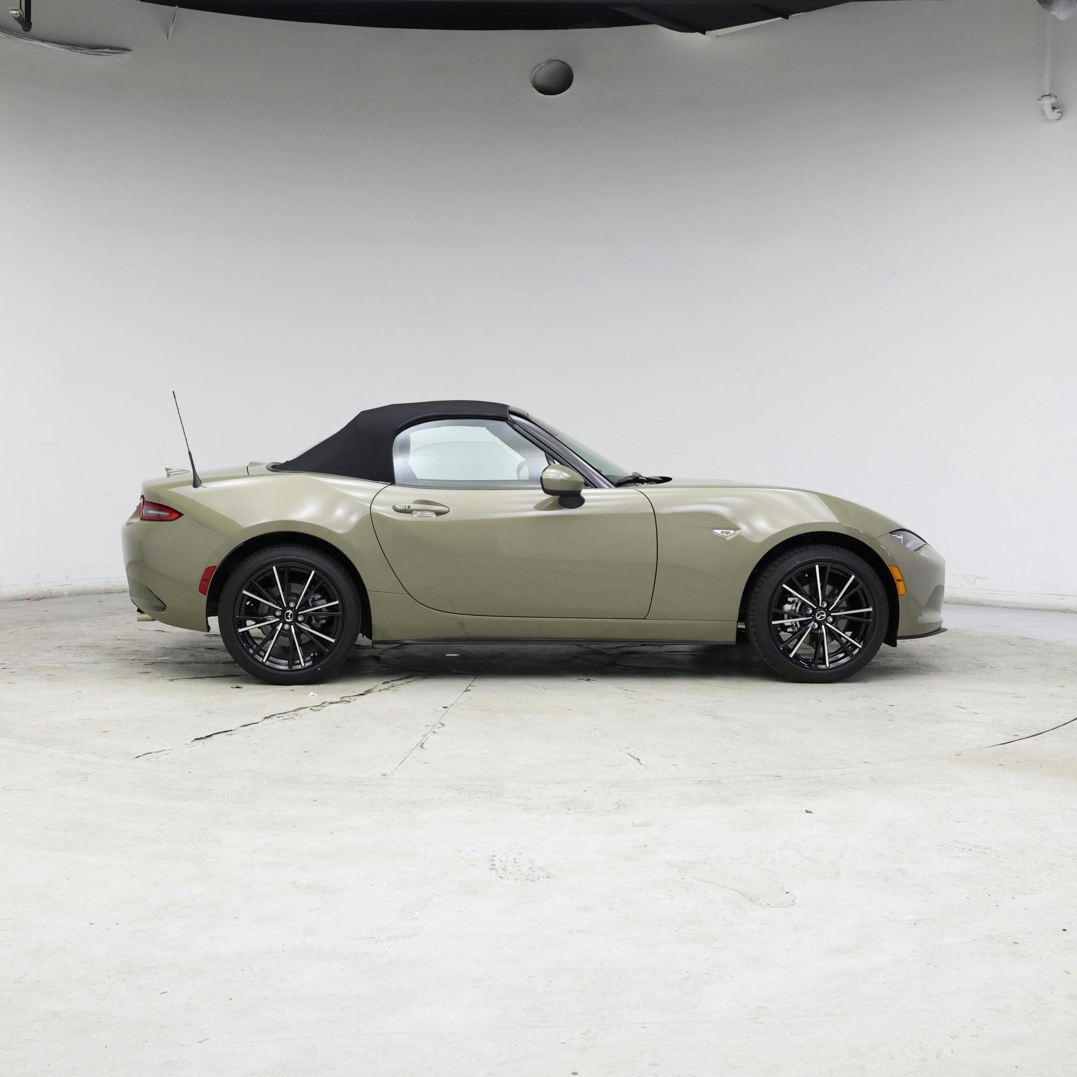 Thumbnail: 2024 Mazda MX-5 Miata - 7