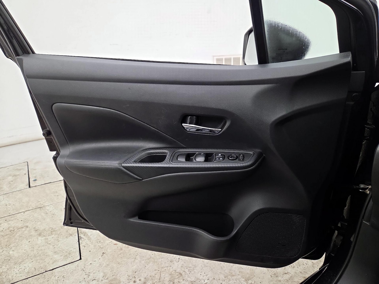 2020 Nissan Versa Sedan SV - Photo 13