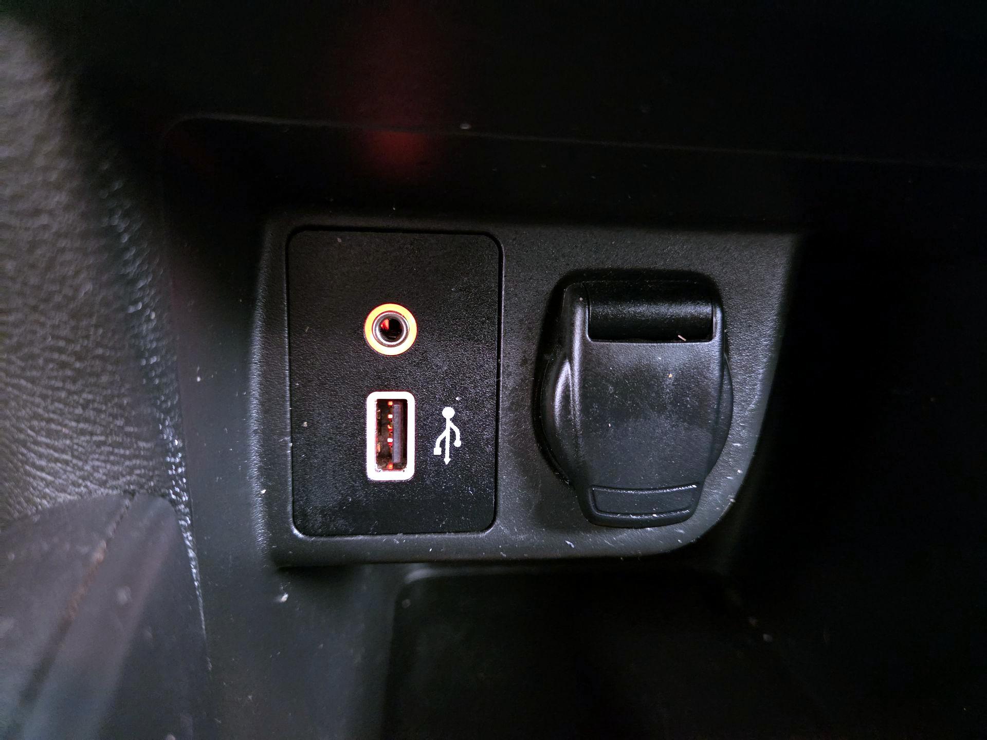 Thumbnail: 2020 Nissan Versa - 18