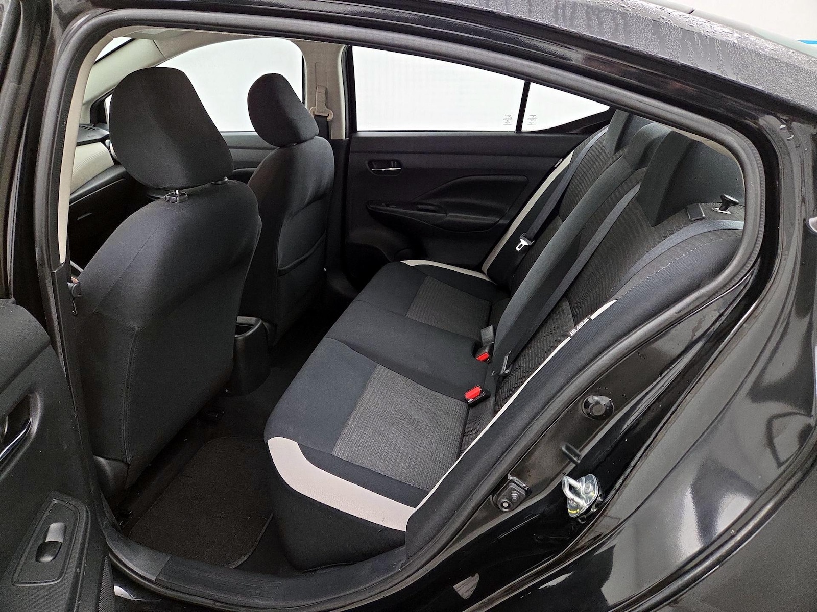 2020 Nissan Versa Sedan SV - Photo 20