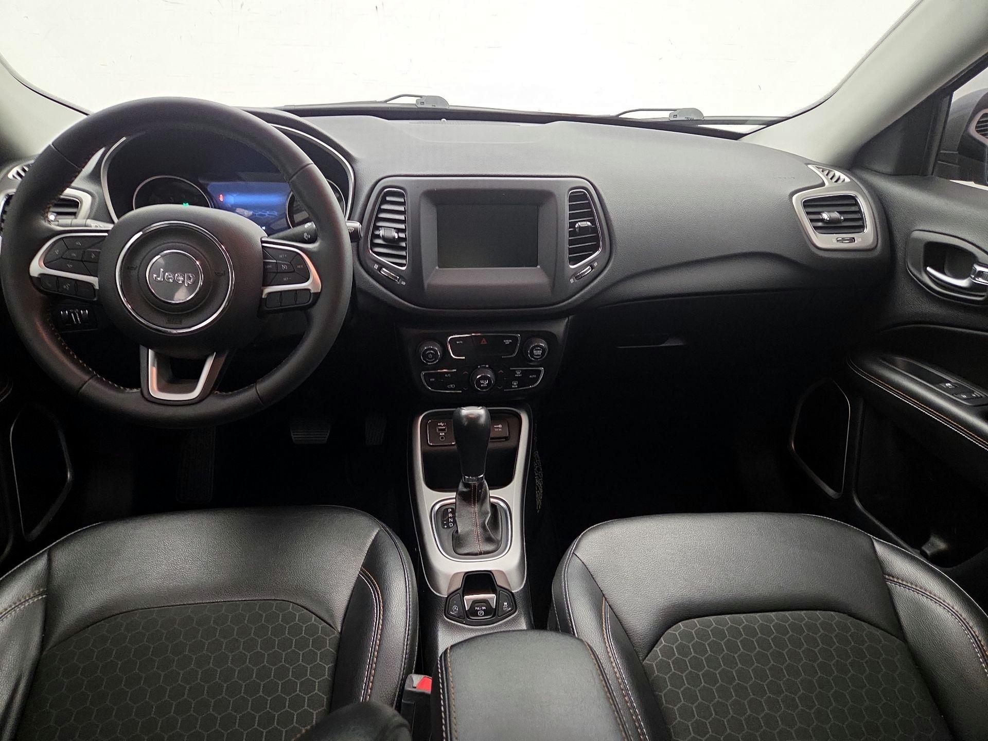 Thumbnail: 2019 Jeep Compass - 9