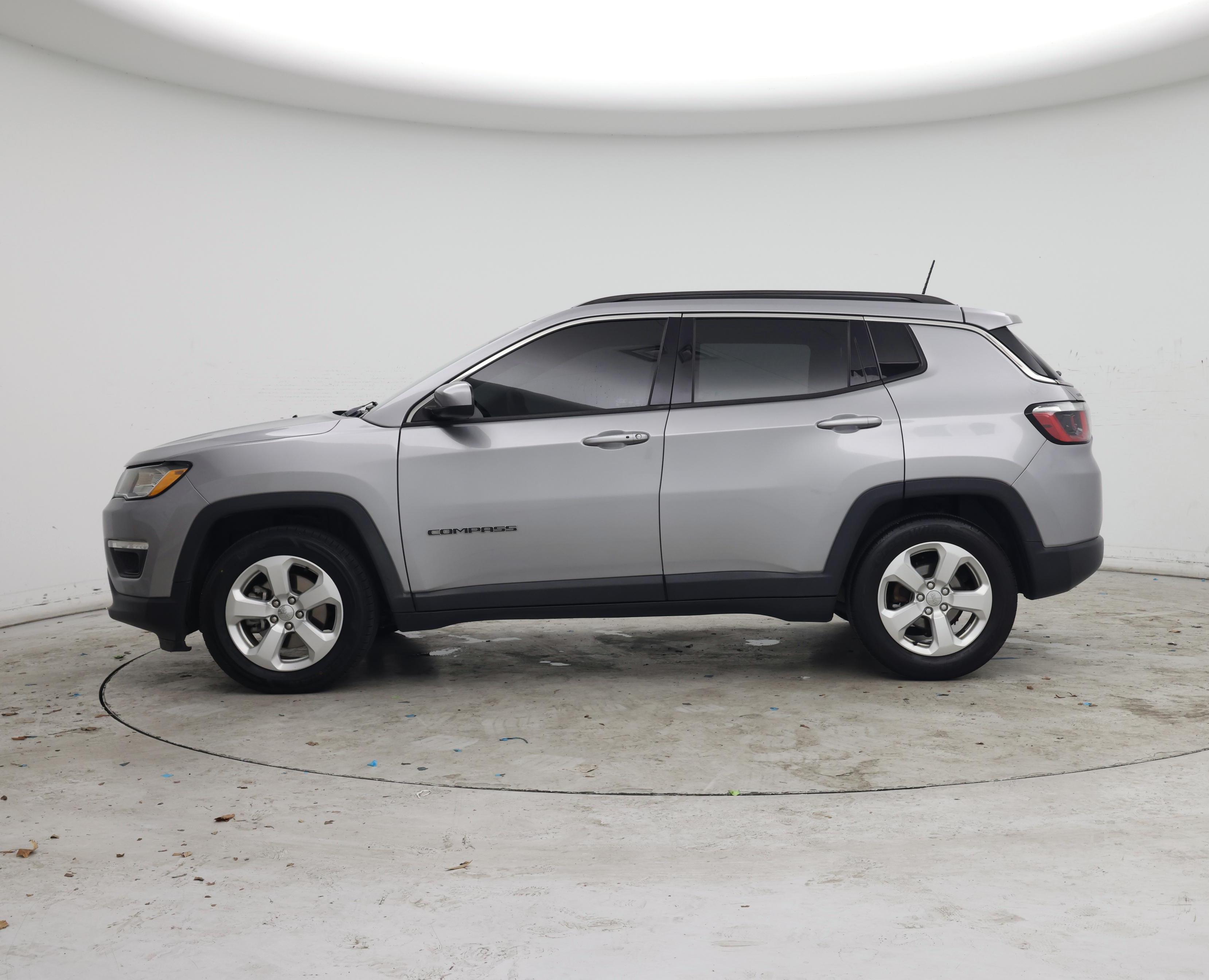 Thumbnail: 2019 Jeep Compass - 3