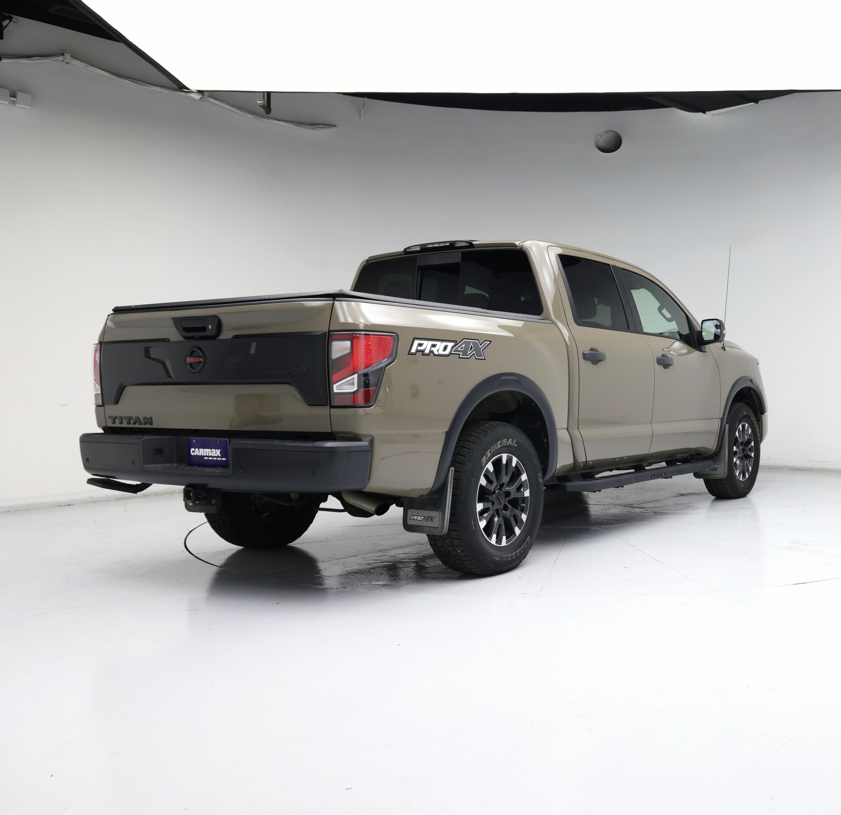 Thumbnail: 2021 Nissan Titan - 8
